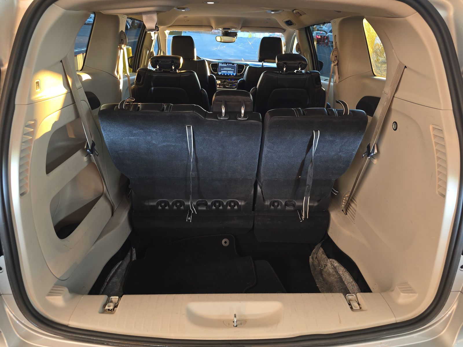 2023 Chrysler Pacifica Touring L FWD