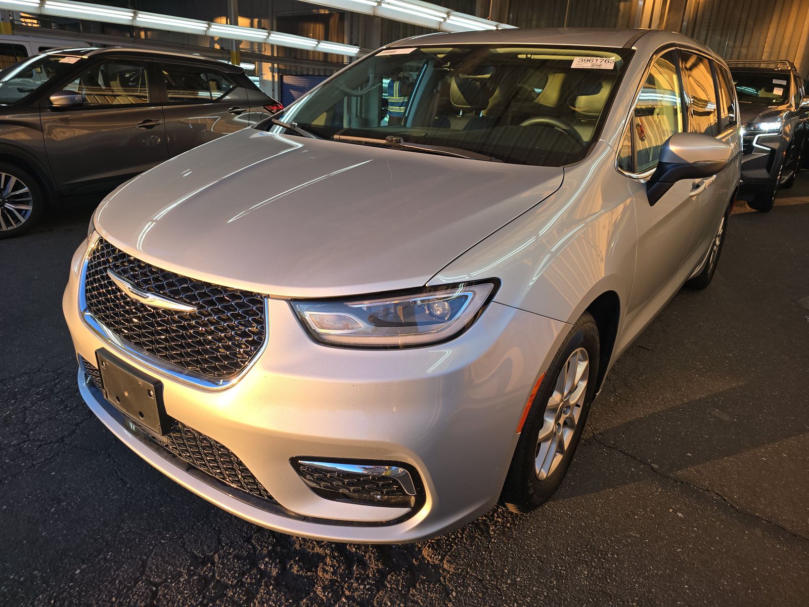 2023 Chrysler Pacifica Touring L FWD