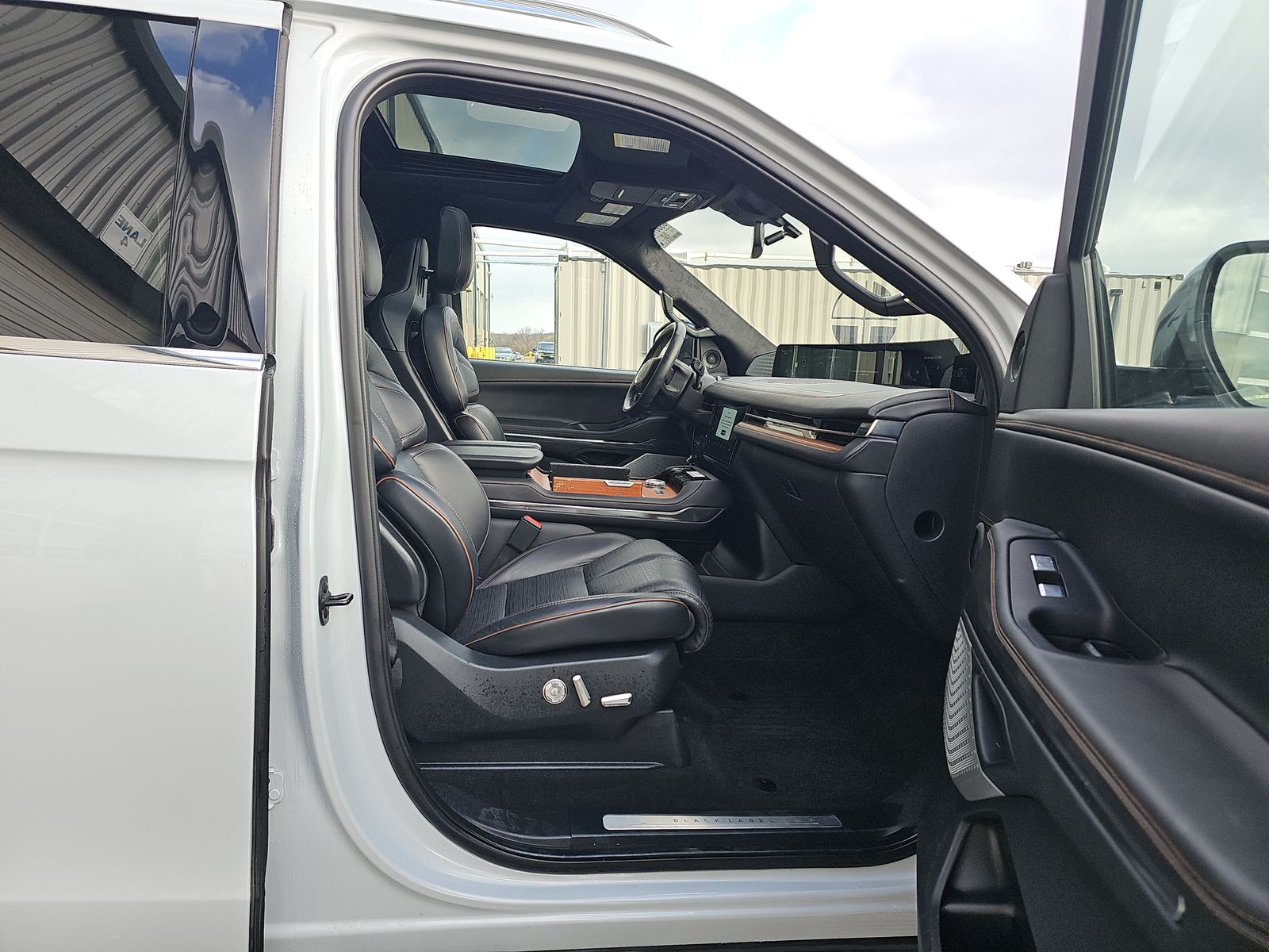 2025 Lincoln Navigator Black Label AWD