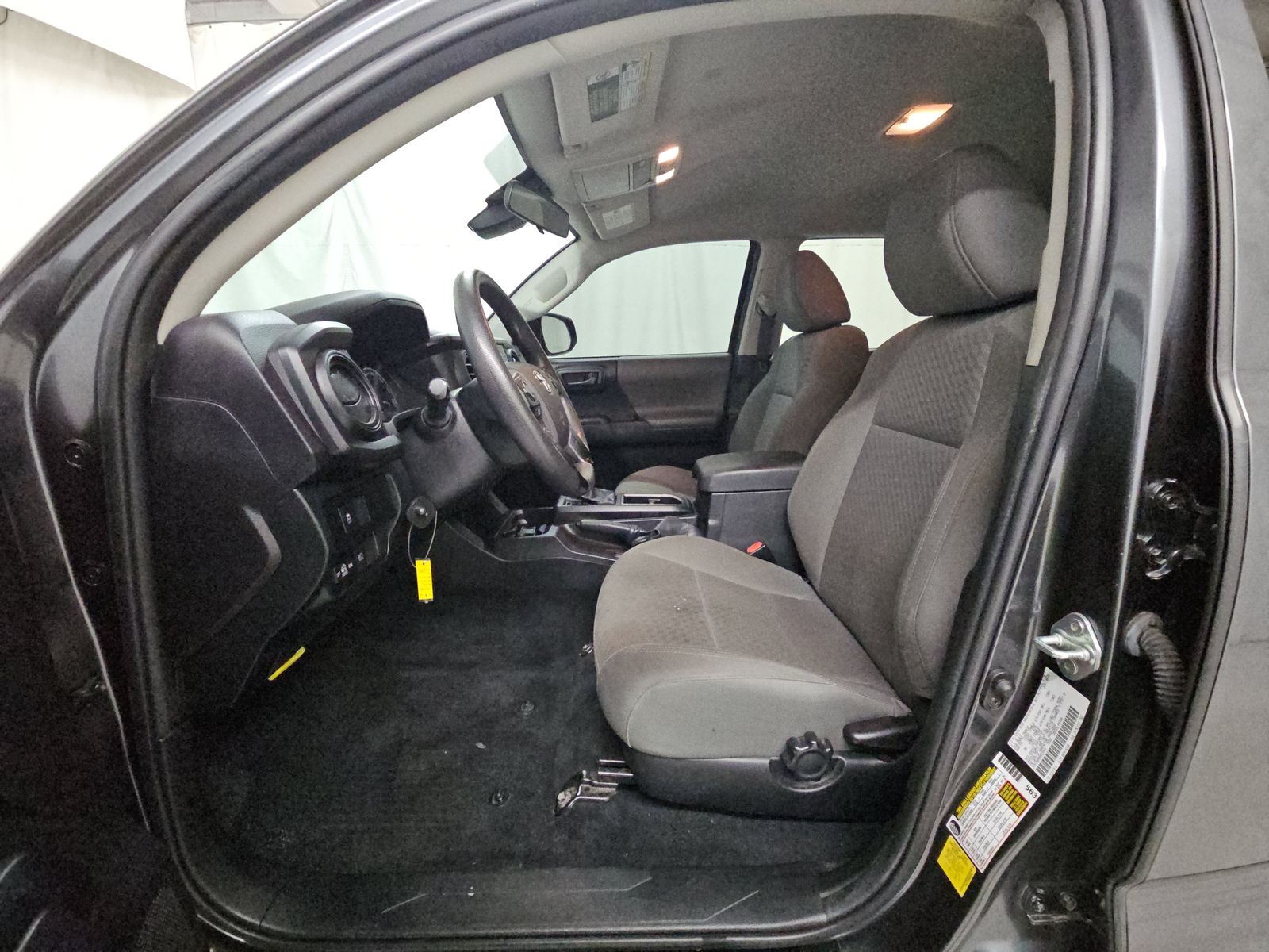 2022 Toyota Tacoma SR AWD