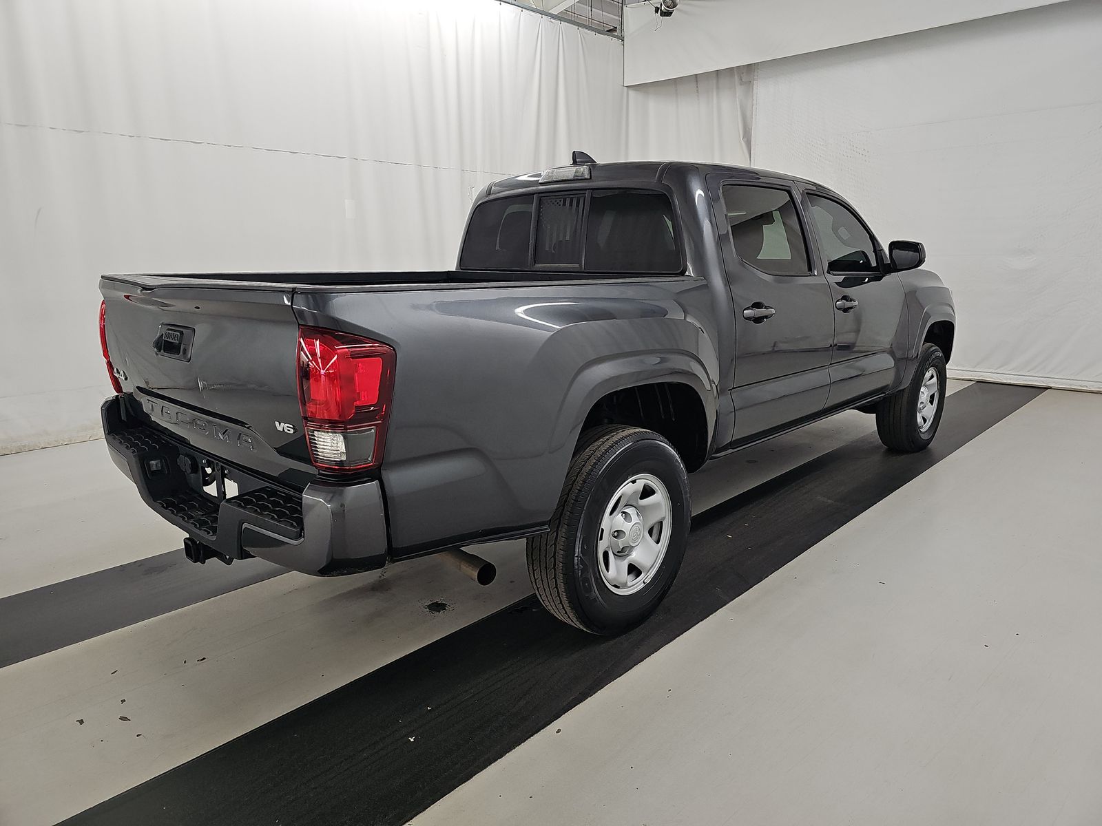 2022 Toyota Tacoma SR AWD