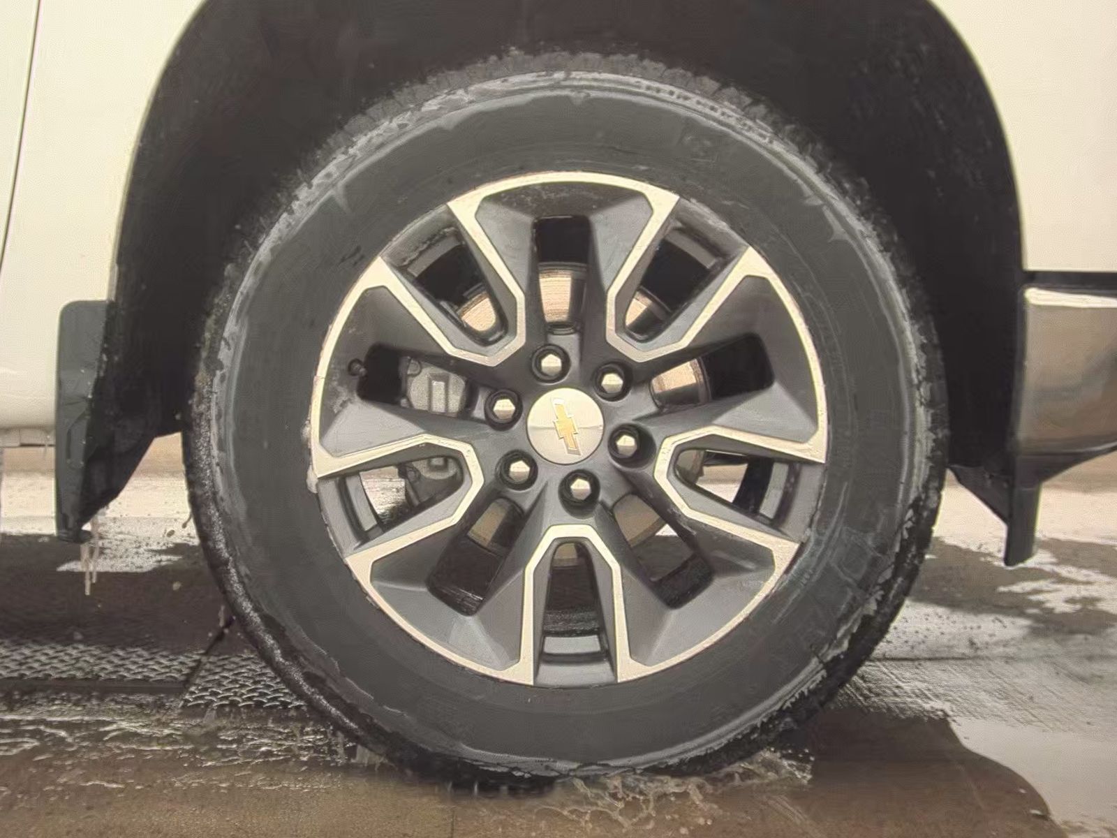 2023 Chevrolet Silverado 1500 LT AWD