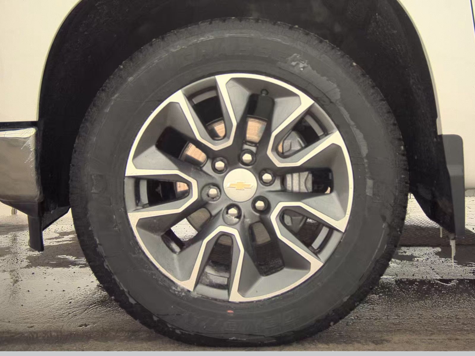 2023 Chevrolet Silverado 1500 LT AWD