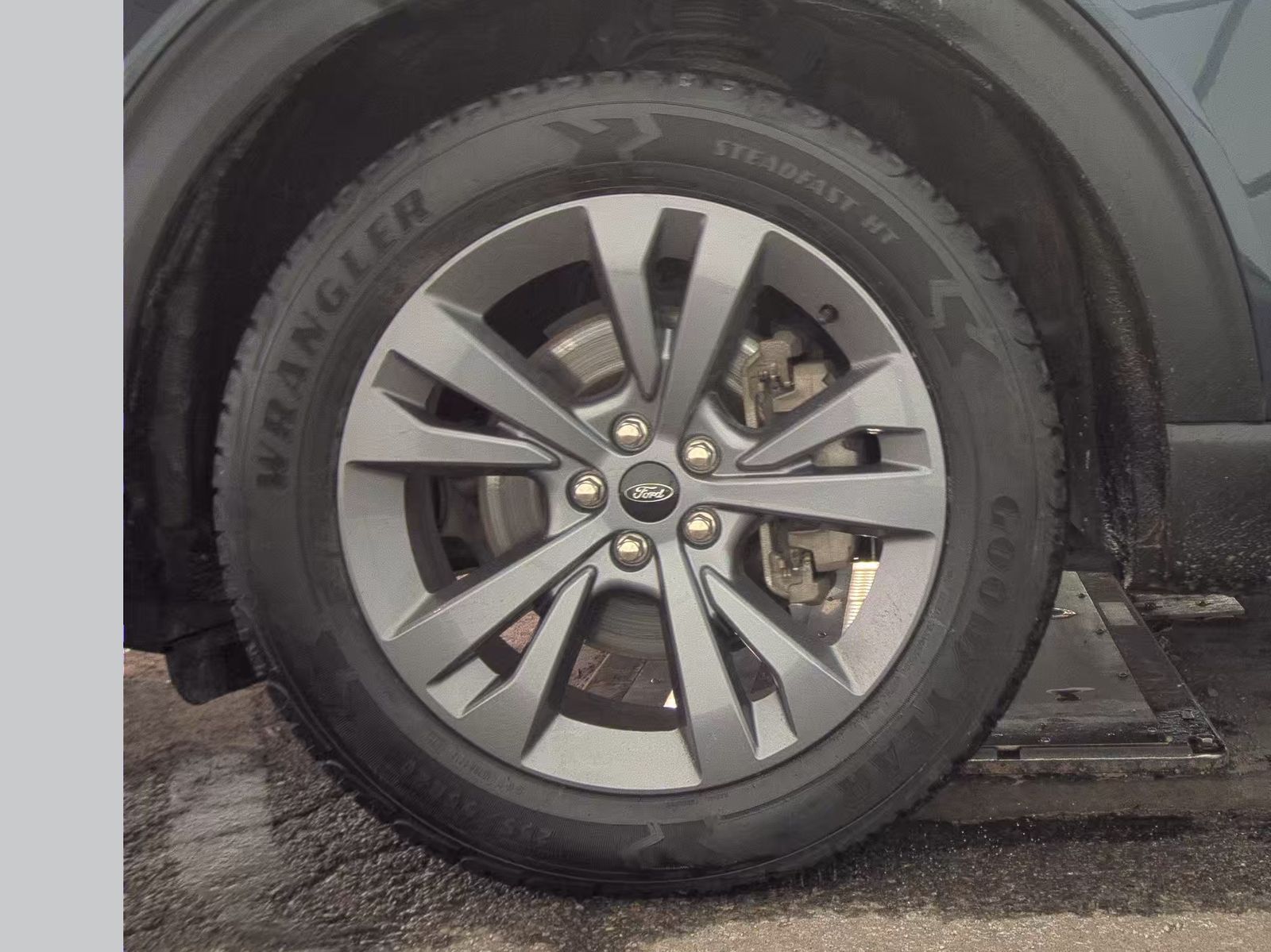 2022 Ford Explorer XLT AWD