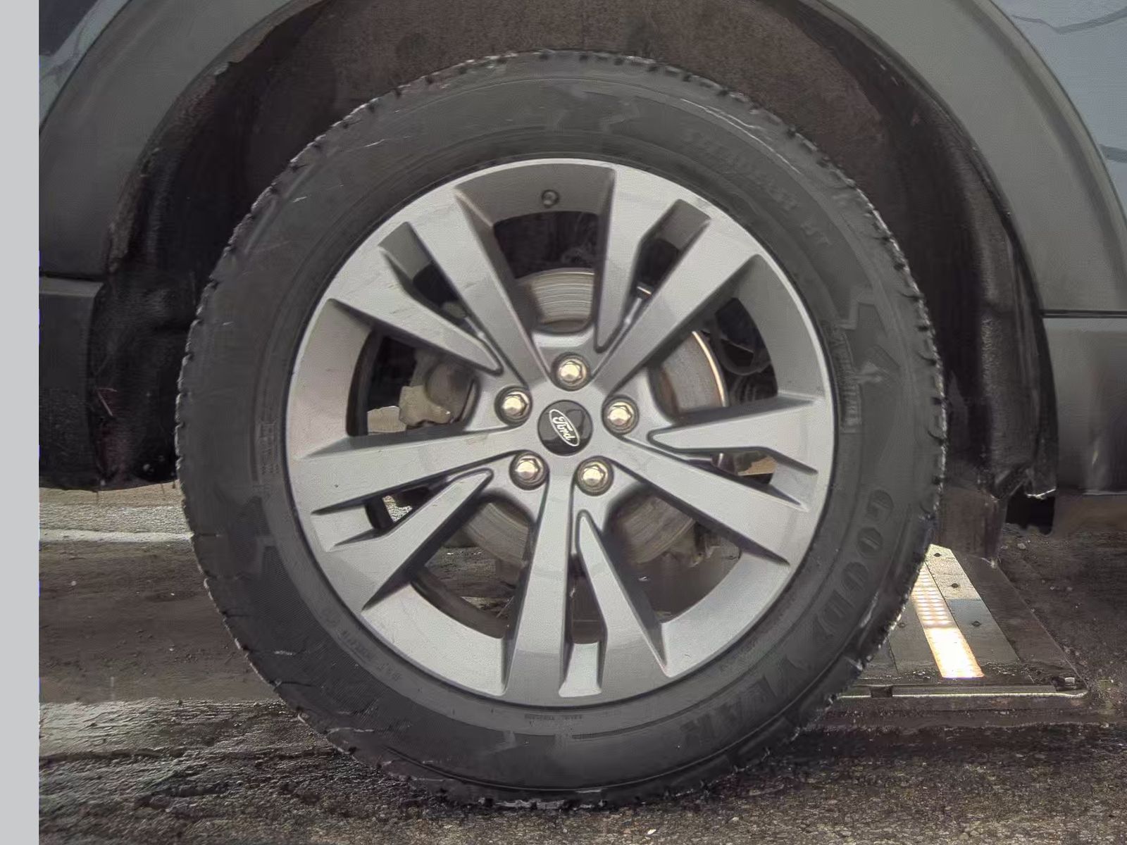 2022 Ford Explorer XLT AWD