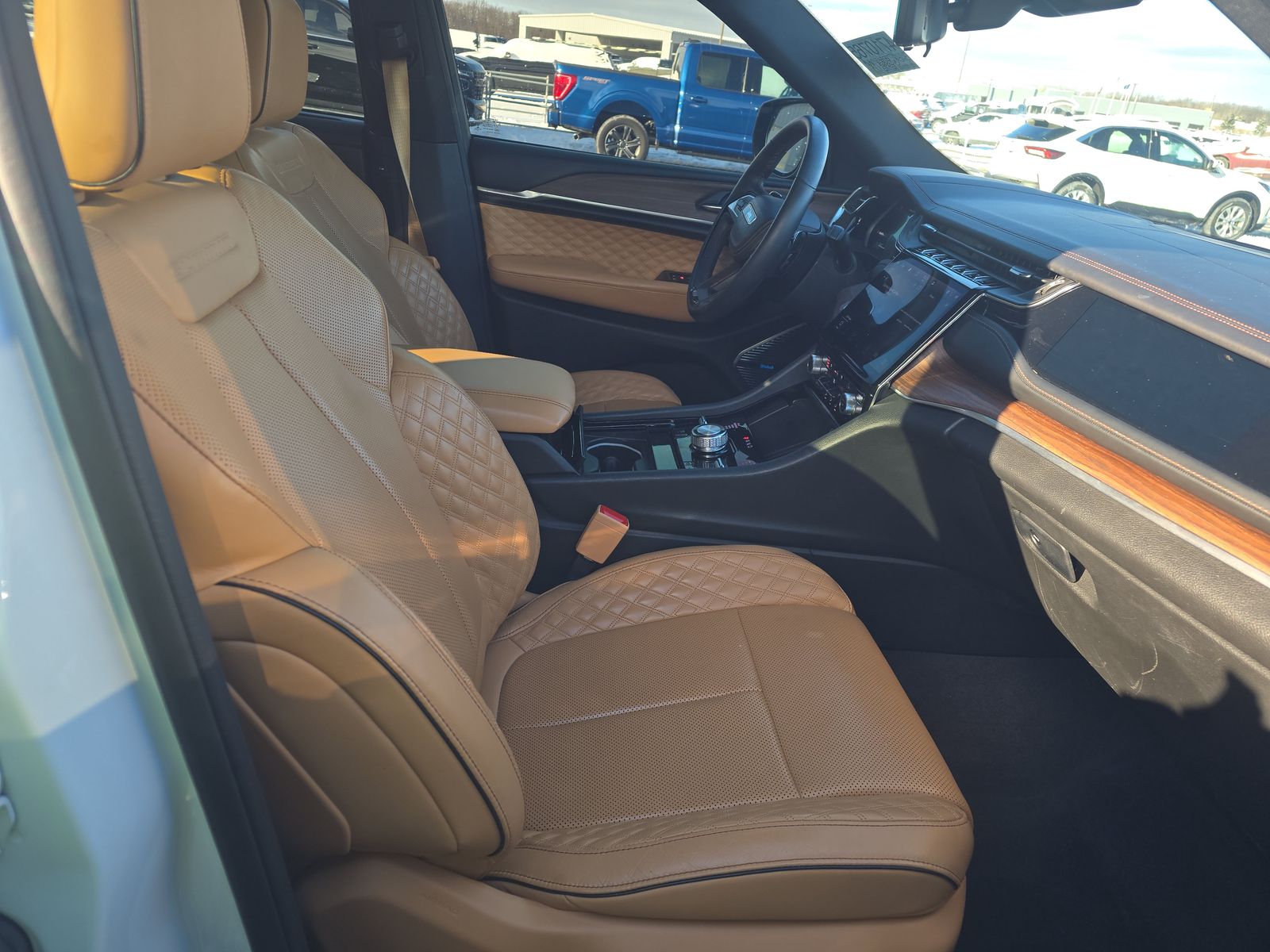 2023 Jeep Grand Cherokee Summit AWD