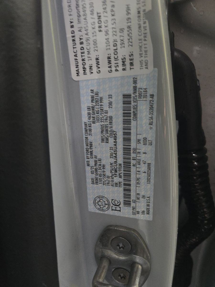 2025 Ford Escape Platinum AWD