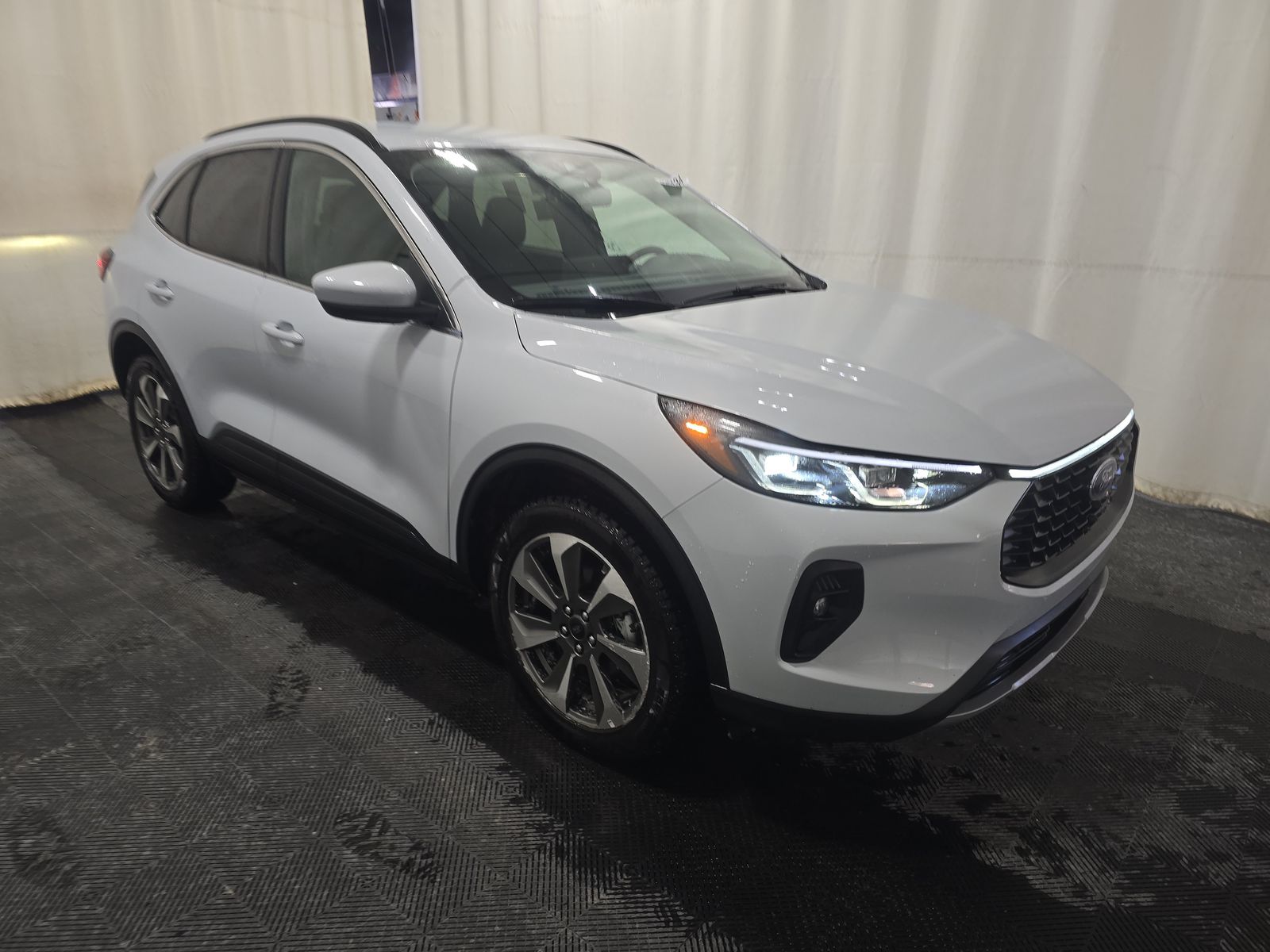 2025 Ford Escape Platinum AWD