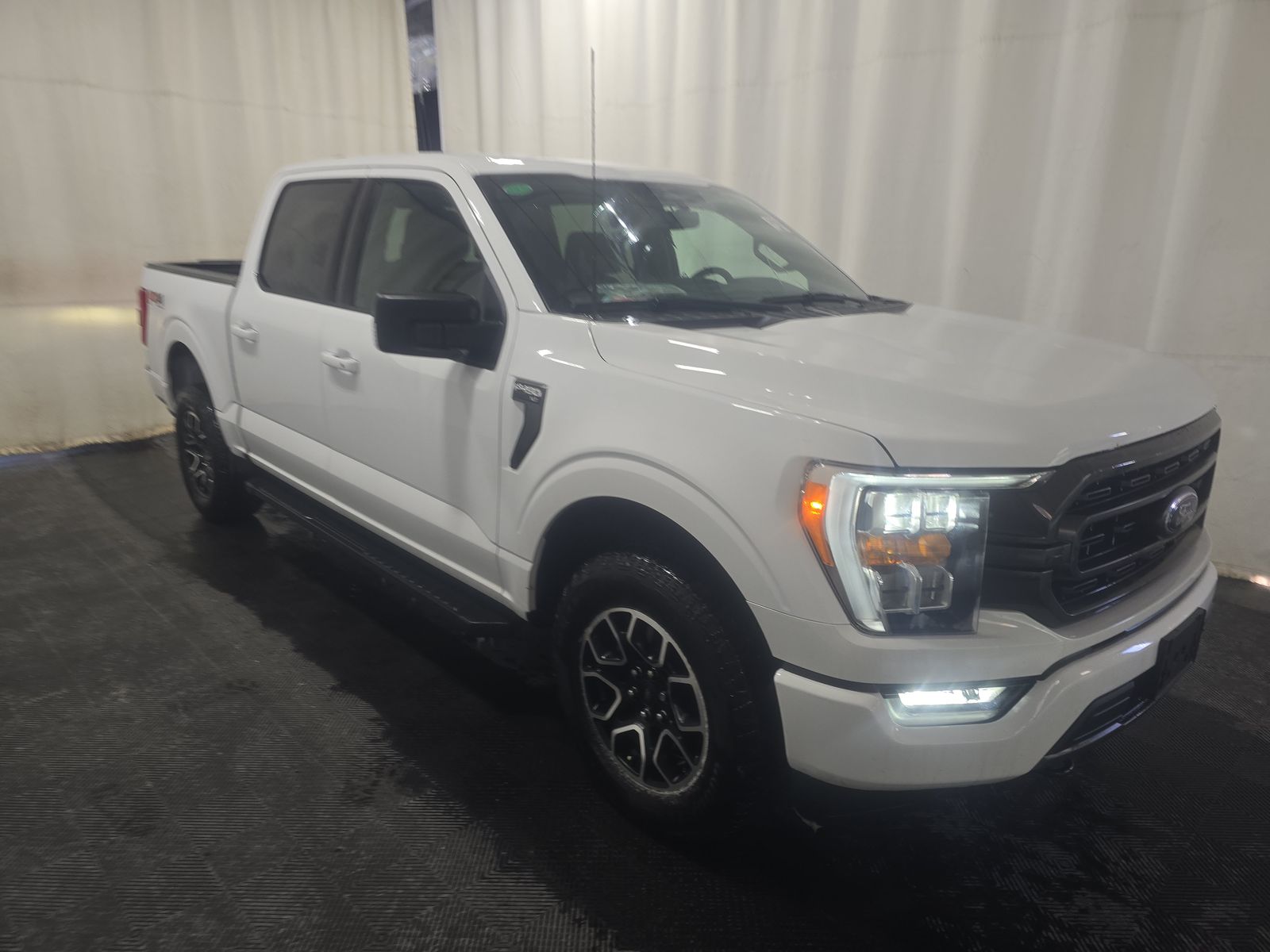 2023 Ford F-150 XLT AWD