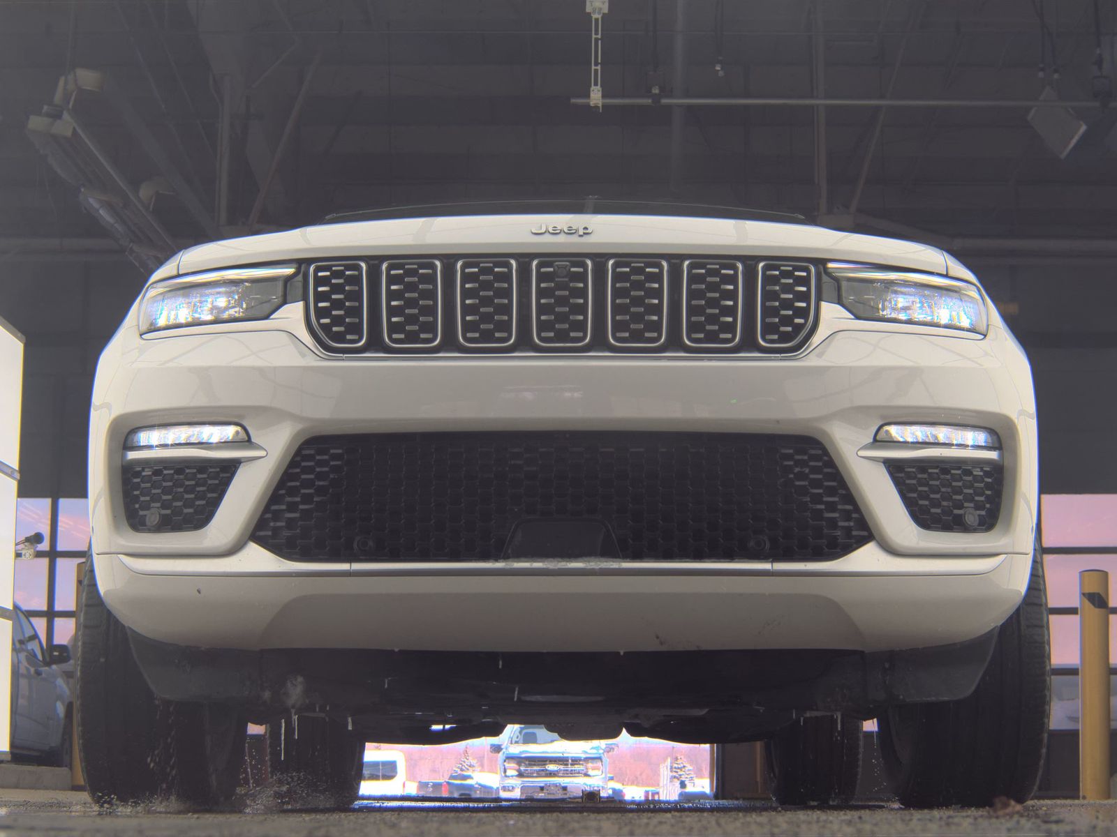 2023 Jeep Grand Cherokee Summit AWD