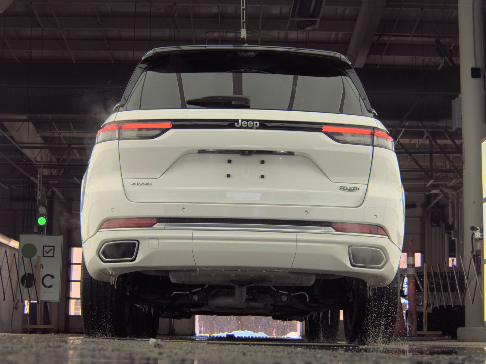 2023 Jeep Grand Cherokee Summit AWD