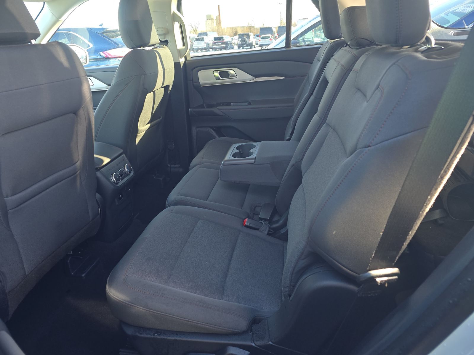 2025 Ford Explorer Active RWD