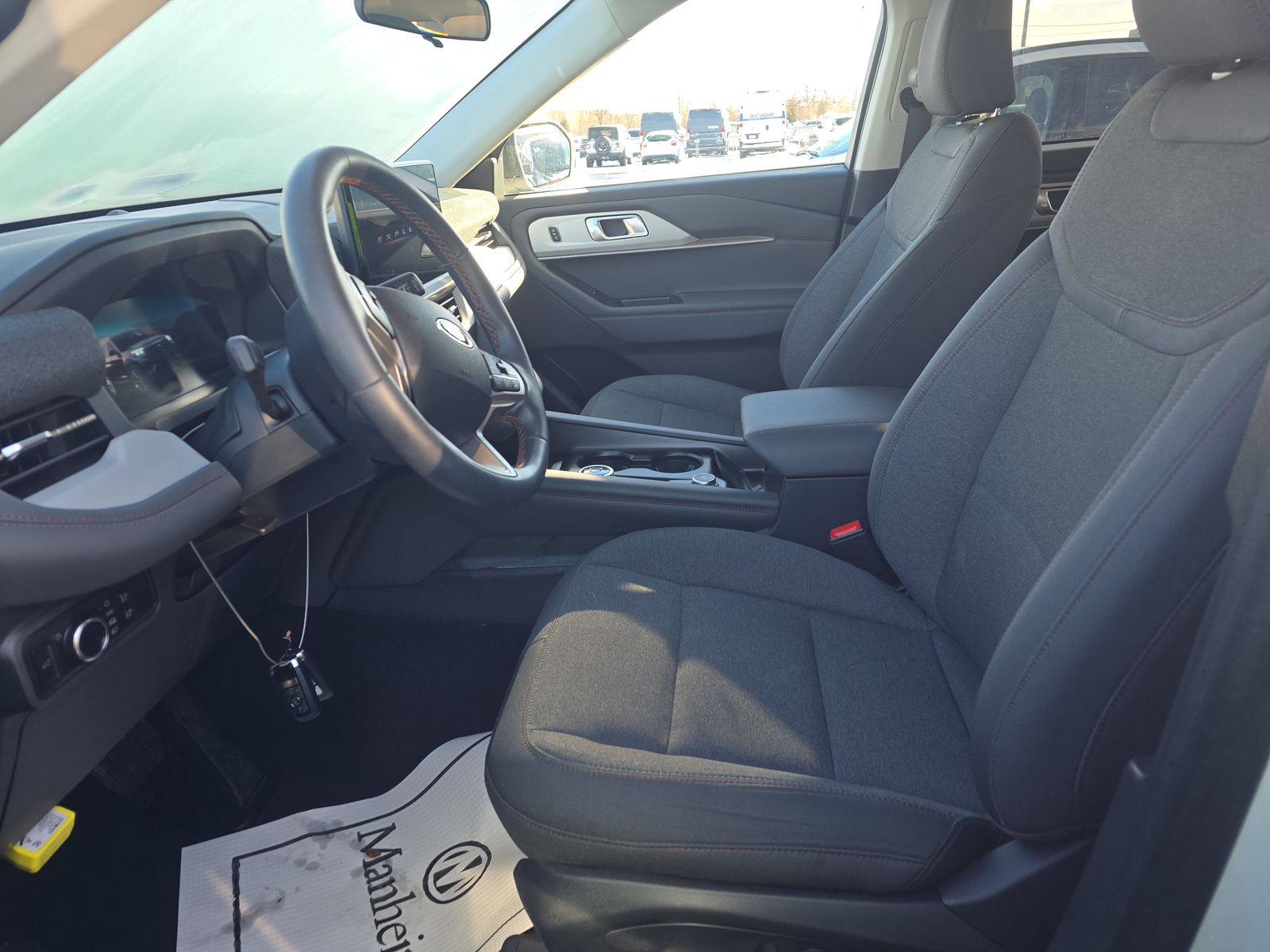 2025 Ford Explorer Active RWD