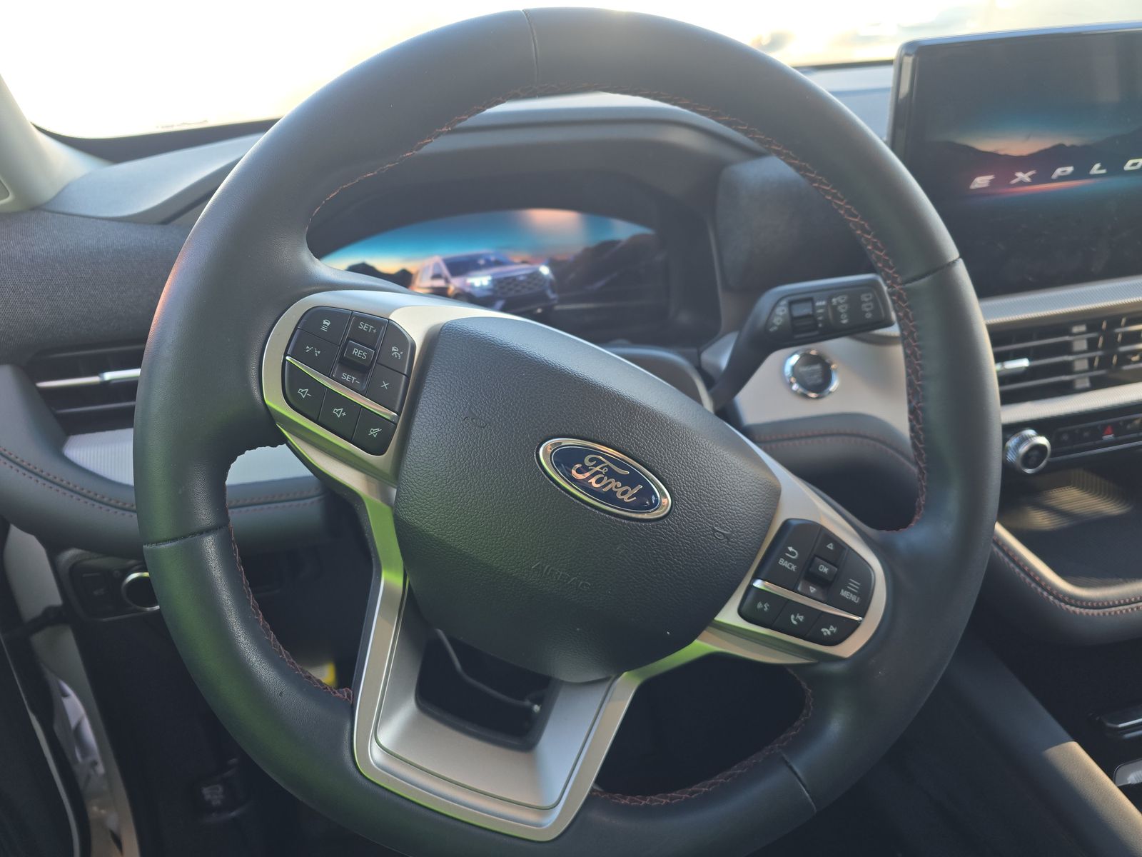 2025 Ford Explorer Active RWD