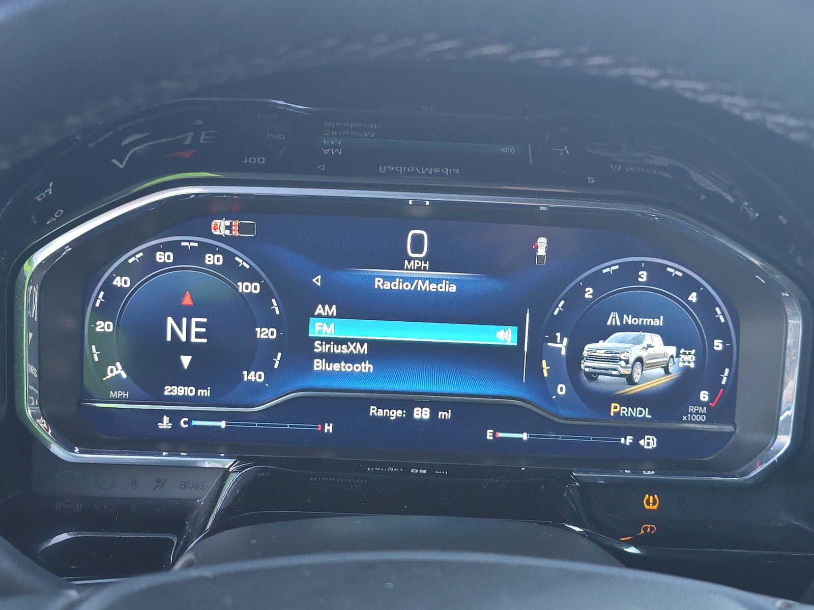 2024 Chevrolet Silverado 1500 LT AWD