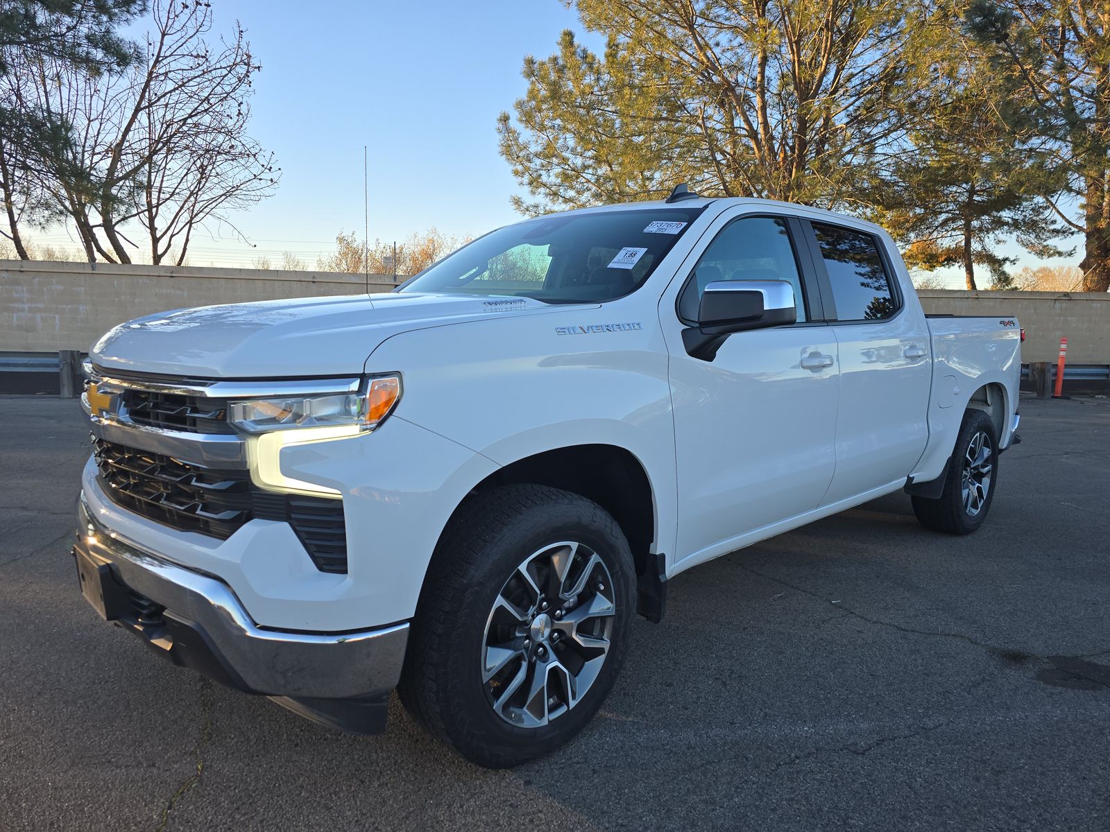 2024 Chevrolet Silverado 1500 LT AWD