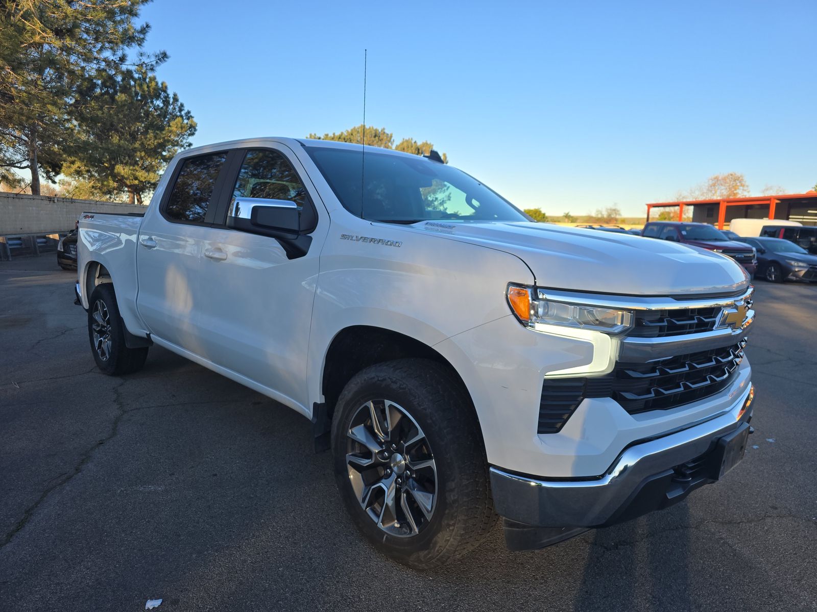 2024 Chevrolet Silverado 1500 LT AWD