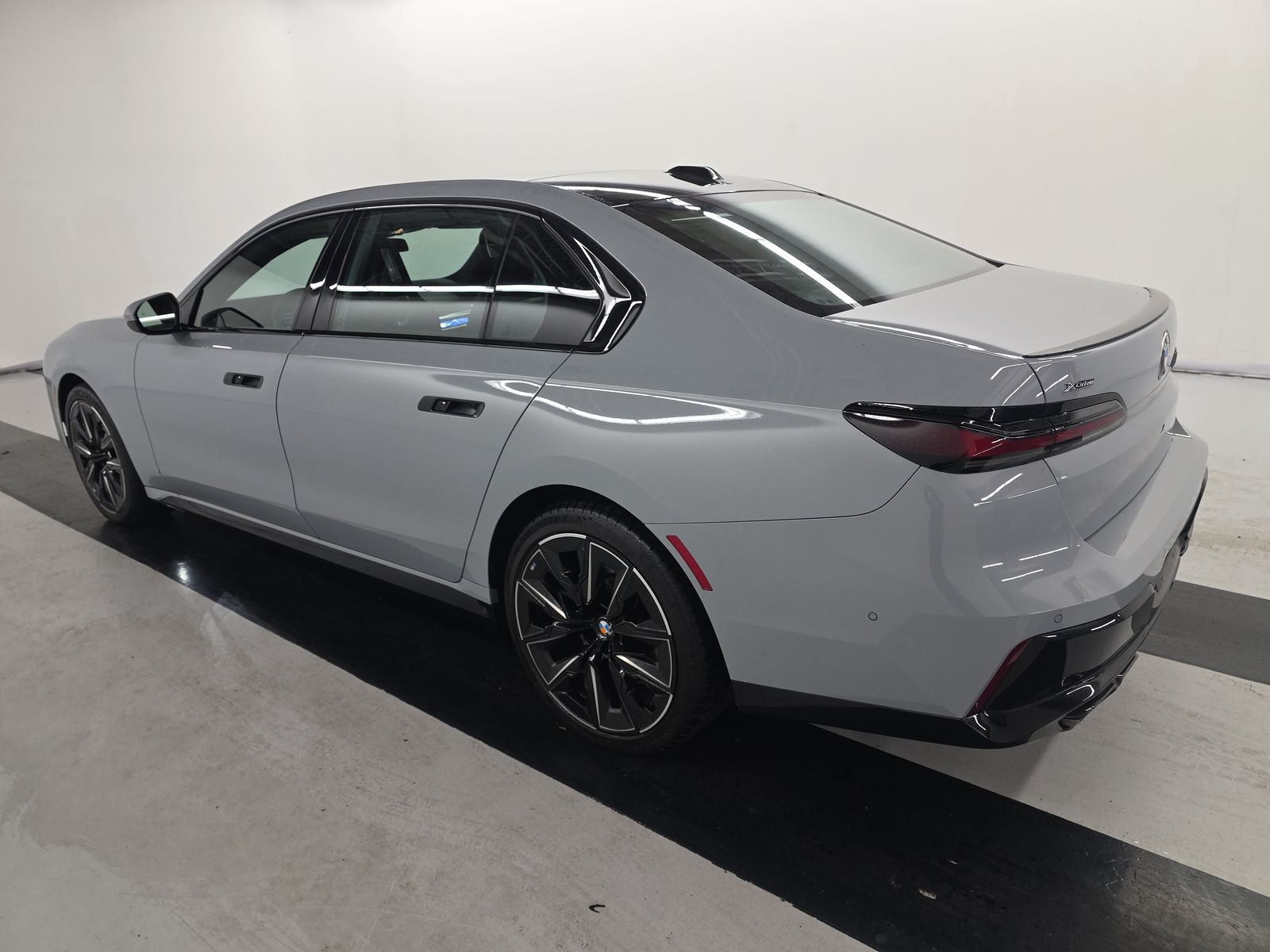 2023 BMW 7 Series 760i xDrive AWD