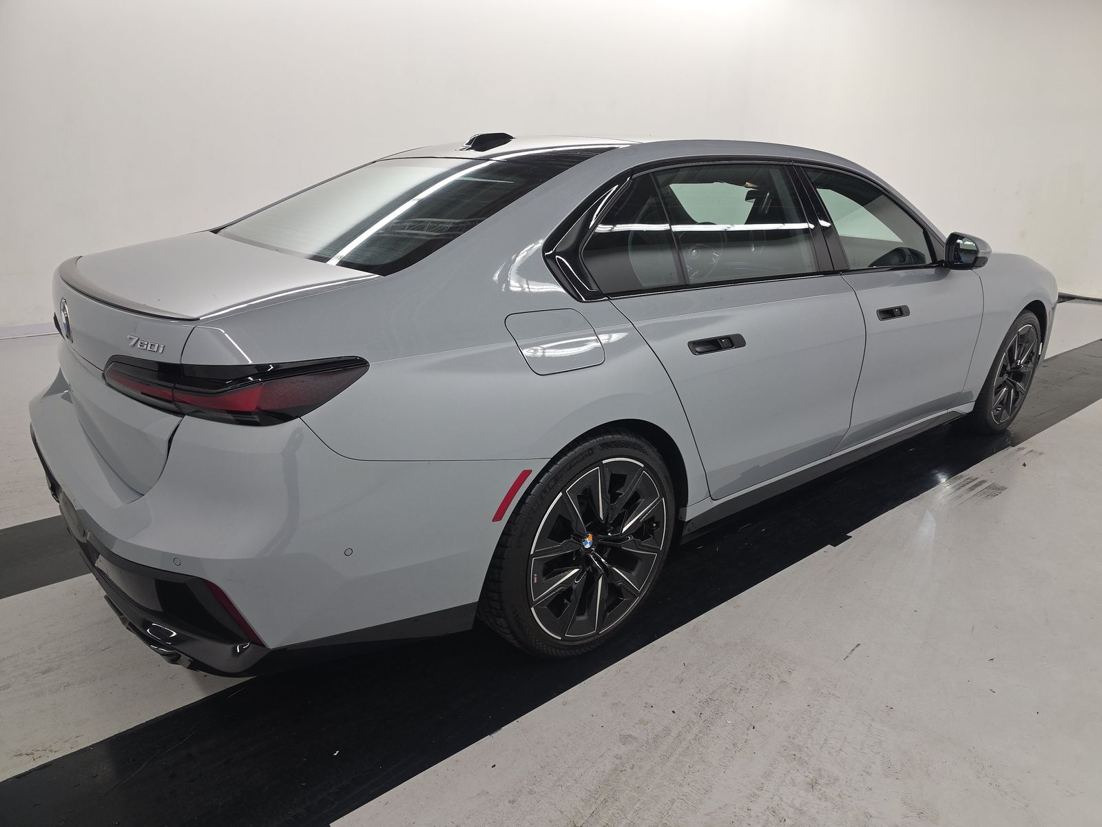 2023 BMW 7 Series 760i xDrive AWD