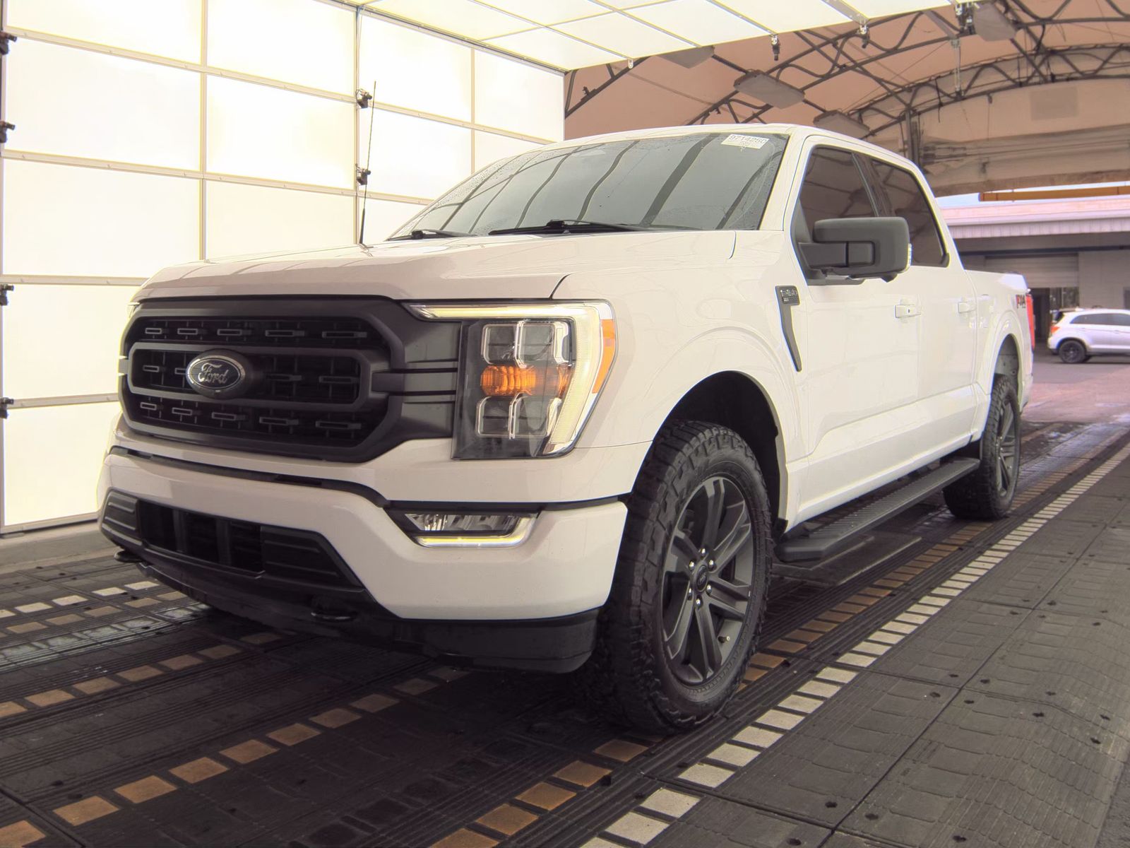 2023 Ford F-150 XLT AWD