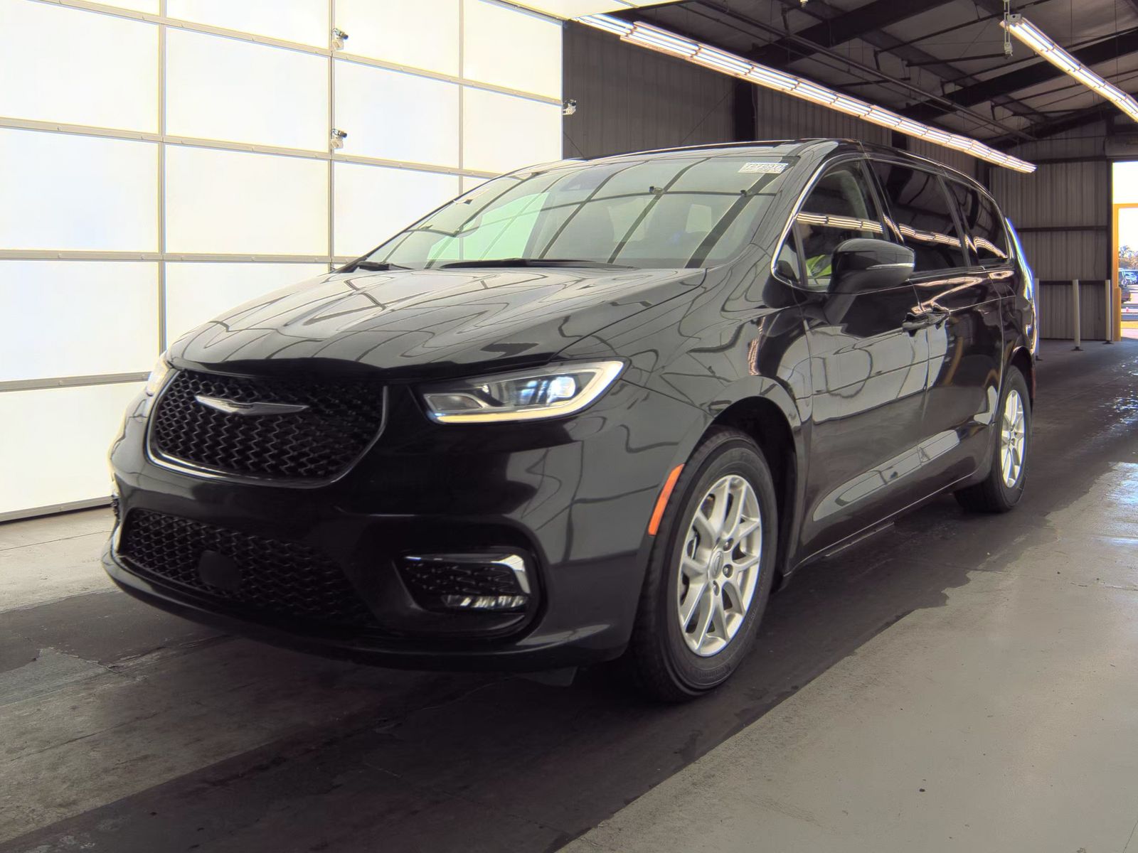 2023 Chrysler Pacifica Touring L FWD