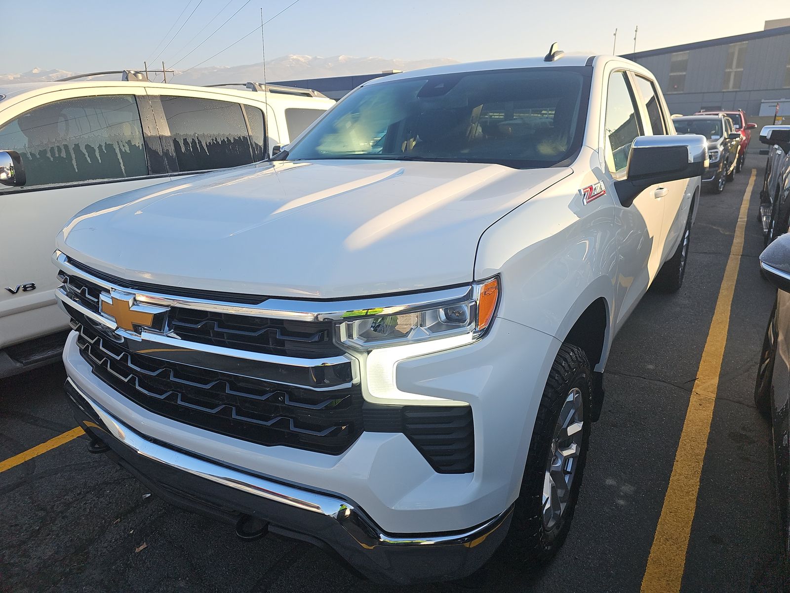 2025 Chevrolet Silverado 1500 LT AWD