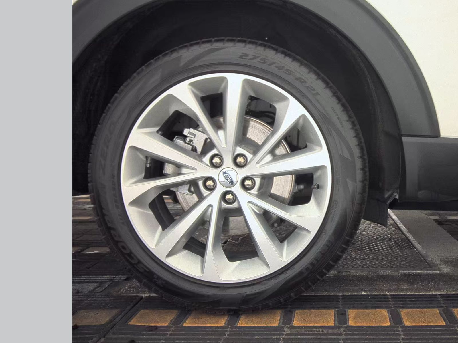 2023 Ford Explorer Hybrid Platinum AWD