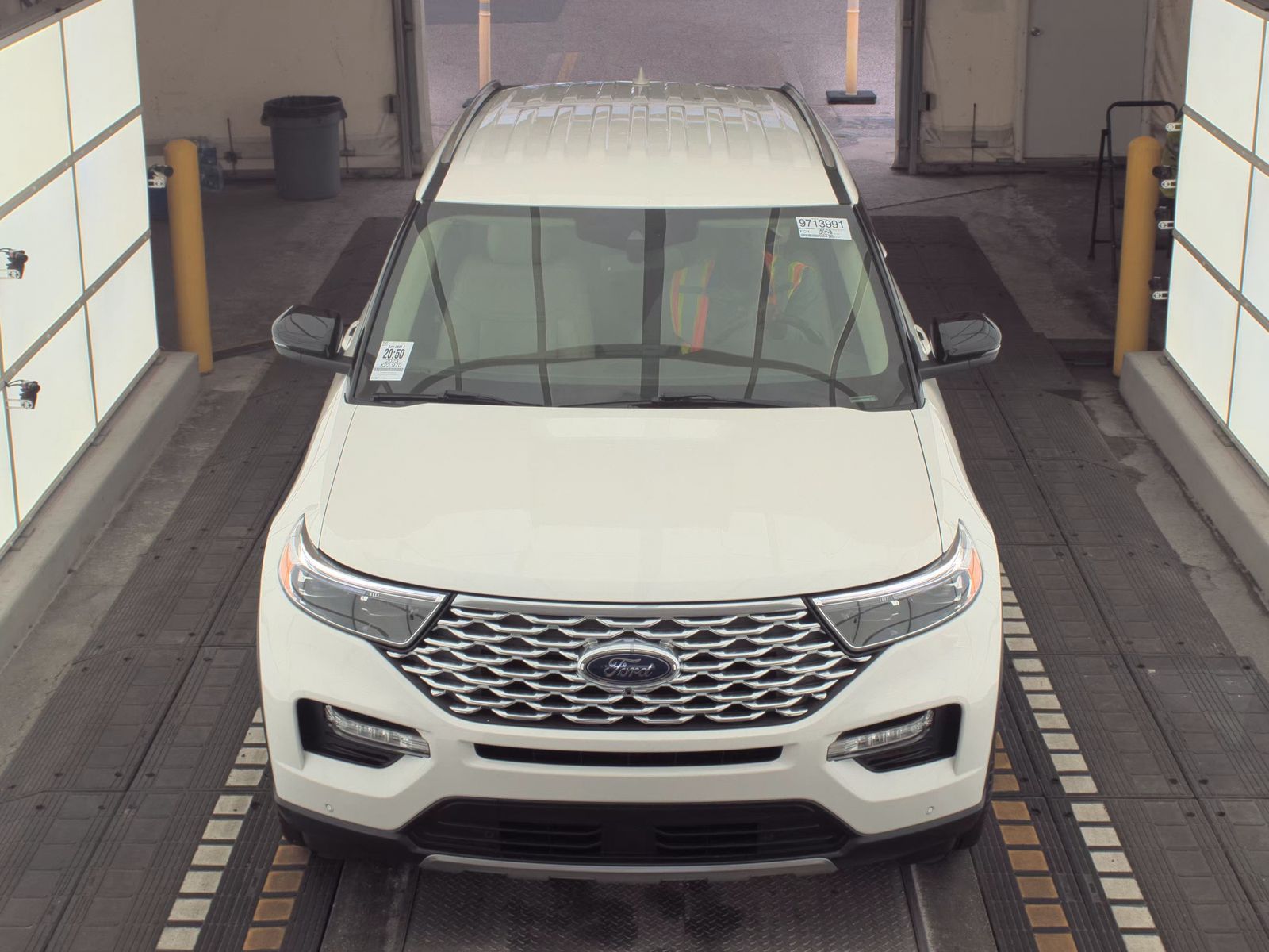 2023 Ford Explorer Hybrid Platinum AWD