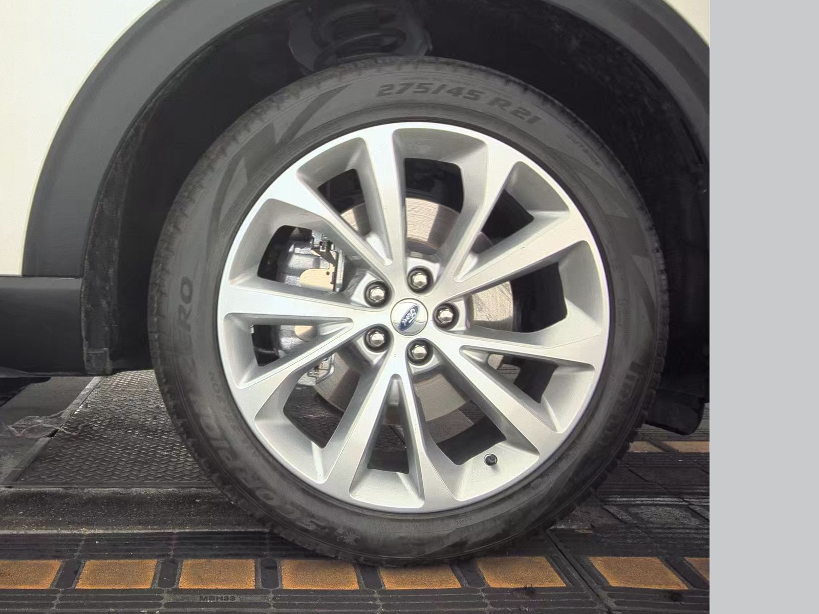 2023 Ford Explorer Hybrid Platinum AWD