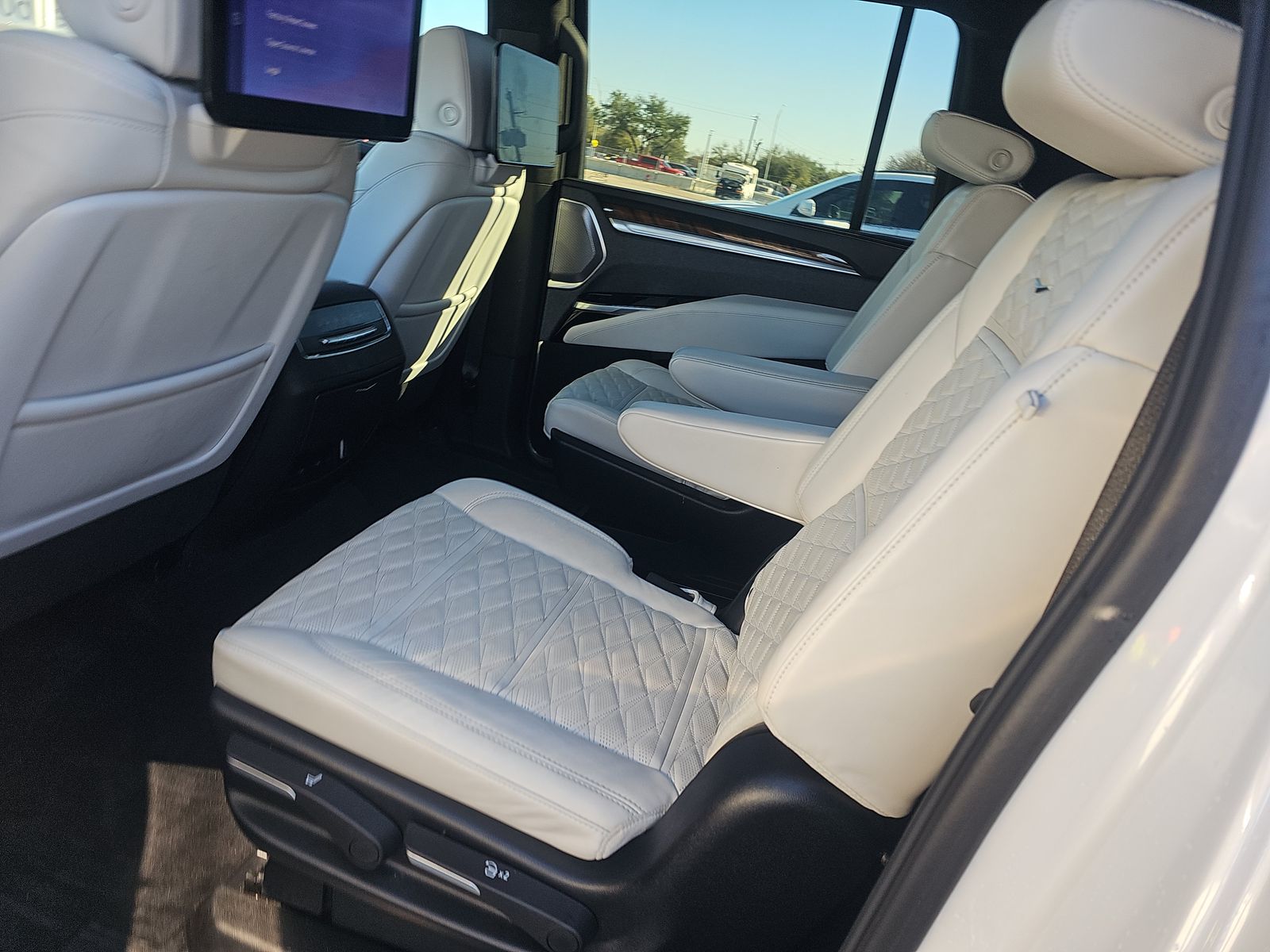 2025 Cadillac Escalade ESV Sport Platinum AWD