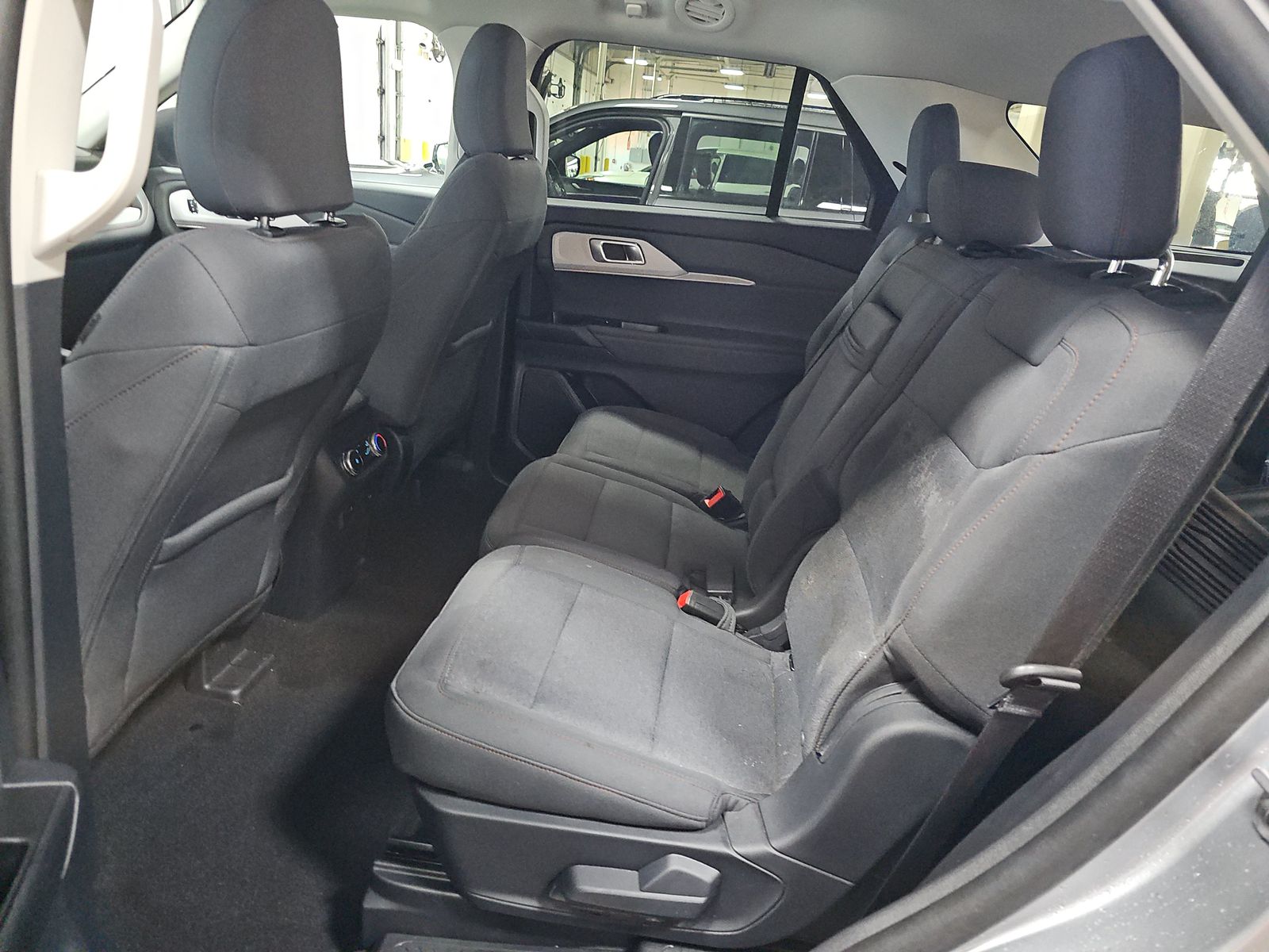 2025 Ford Explorer Active AWD