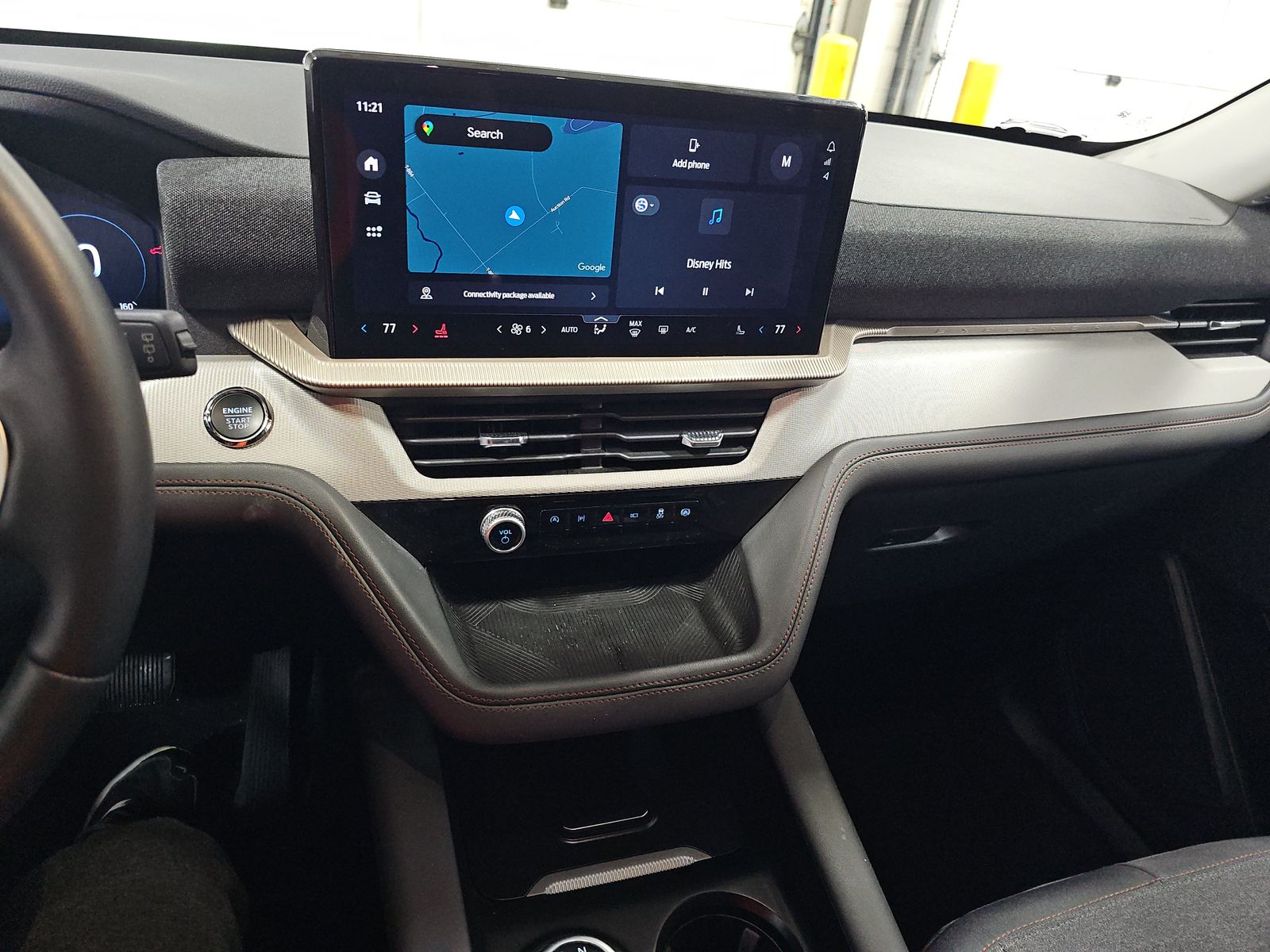 2025 Ford Explorer Active AWD