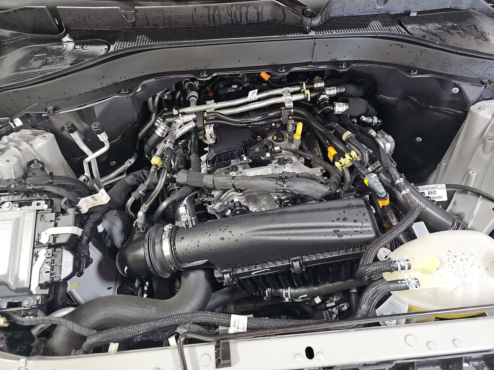 2025 Ford Explorer Active AWD