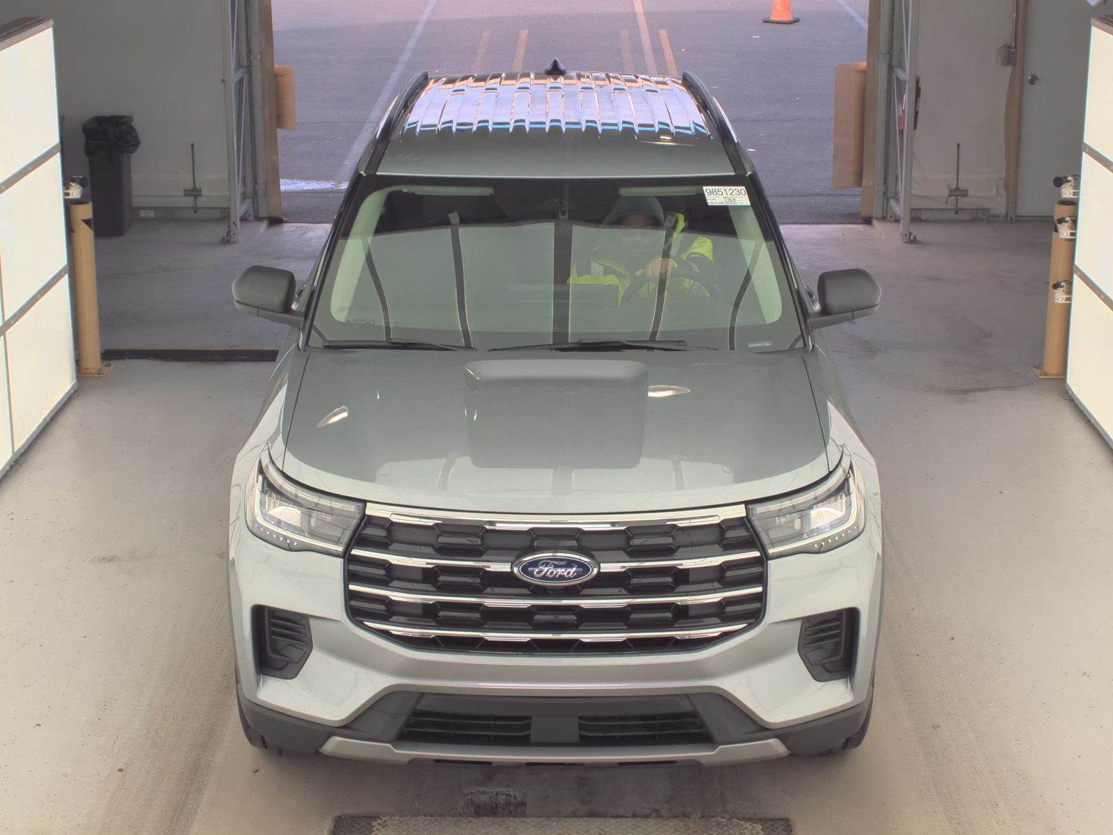 2025 Ford Explorer Active AWD