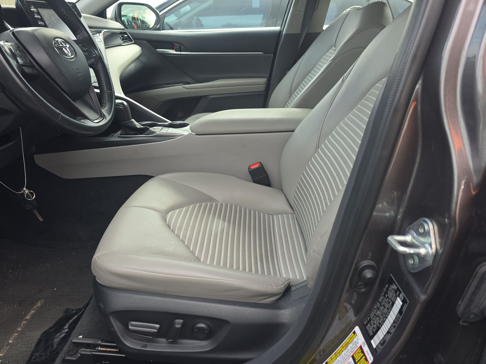 2024 Toyota Camry SE FWD