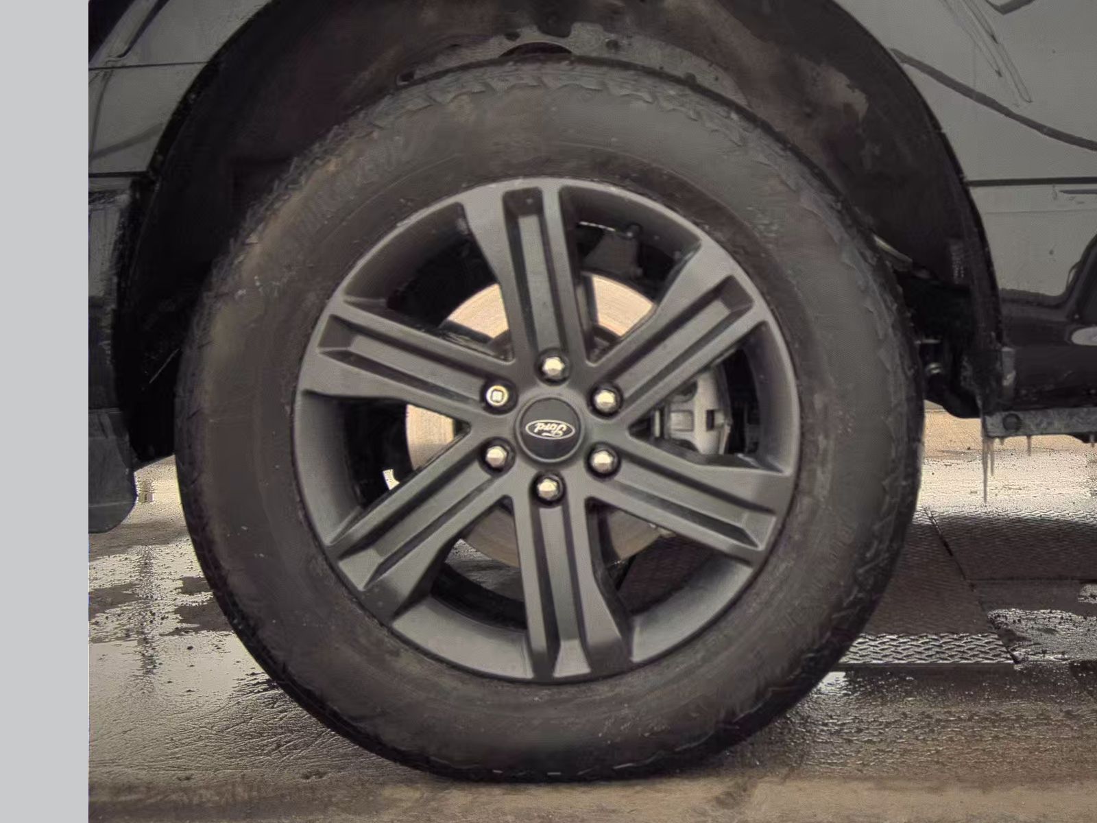 2023 Ford F-150 Hybrid Lariat AWD