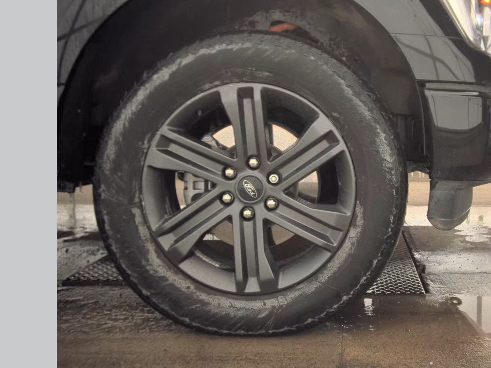 2023 Ford F-150 Hybrid Lariat AWD