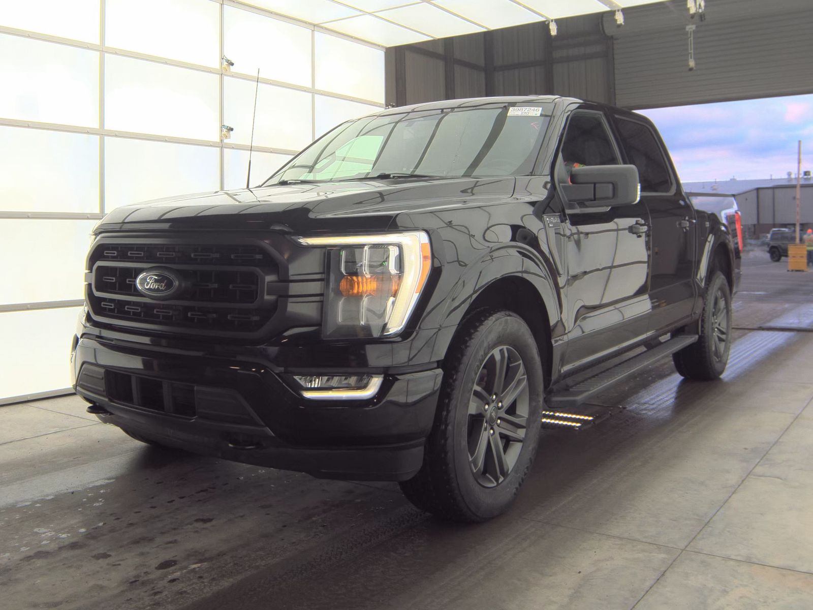 2023 Ford F-150 XLT AWD