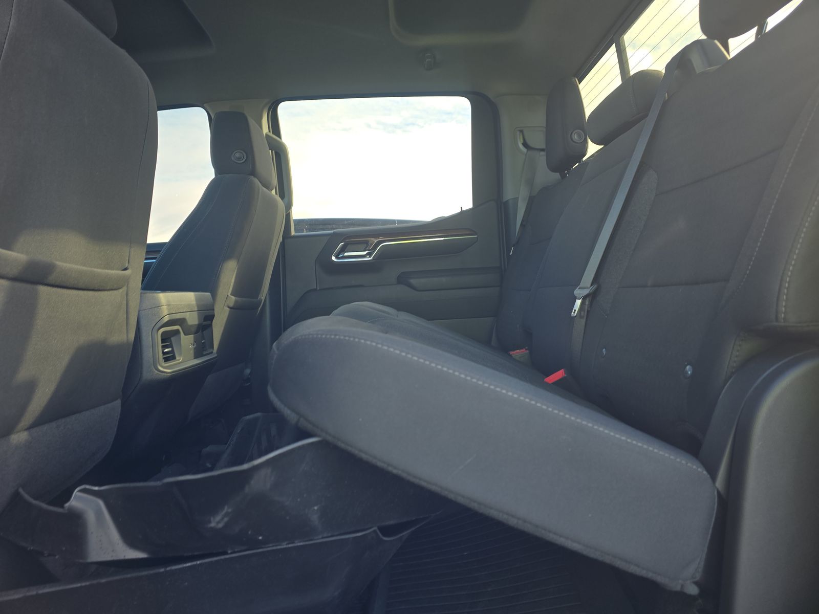 2024 Chevrolet Silverado 1500 RST AWD