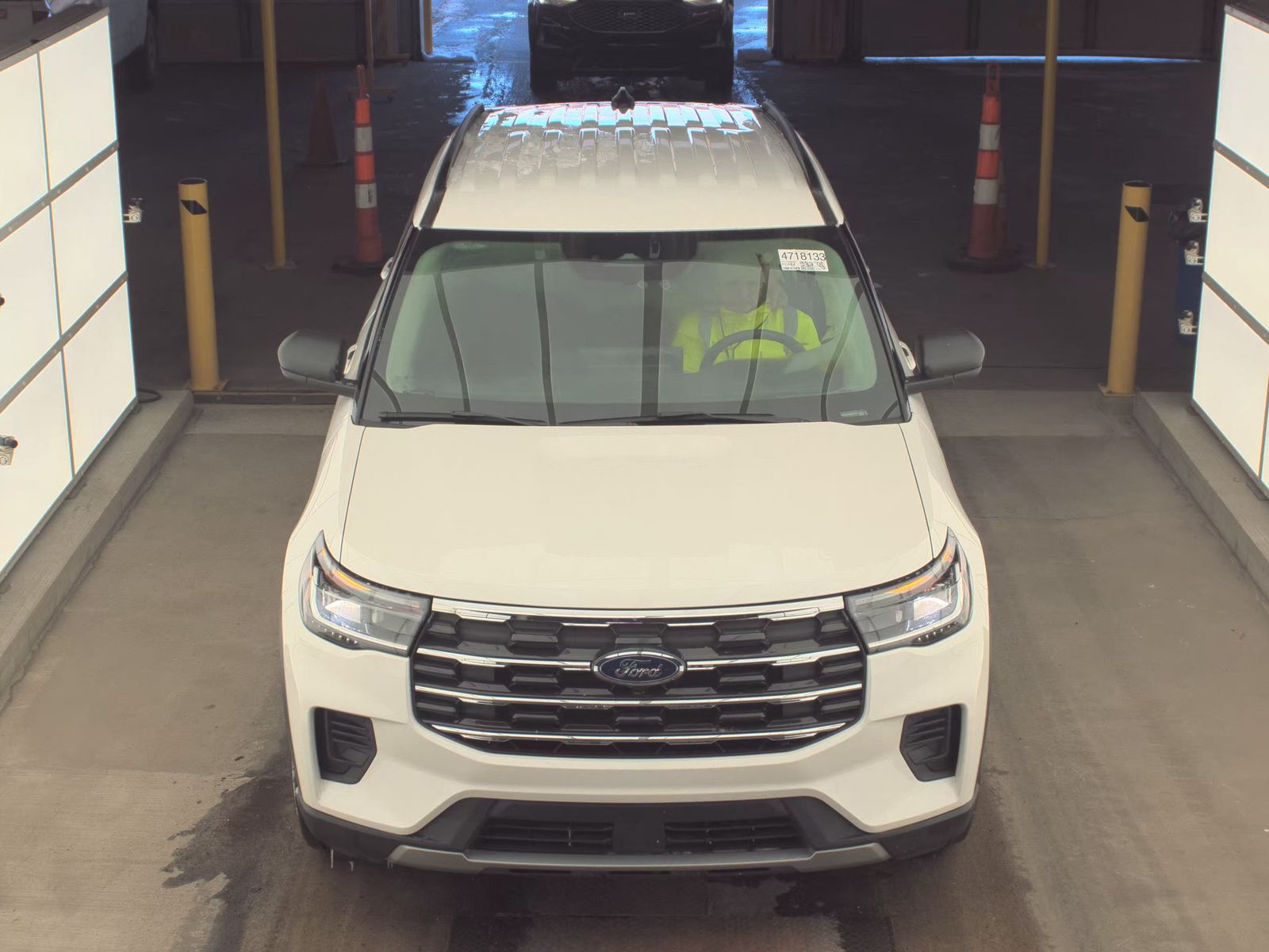 2025 Ford Explorer Active RWD