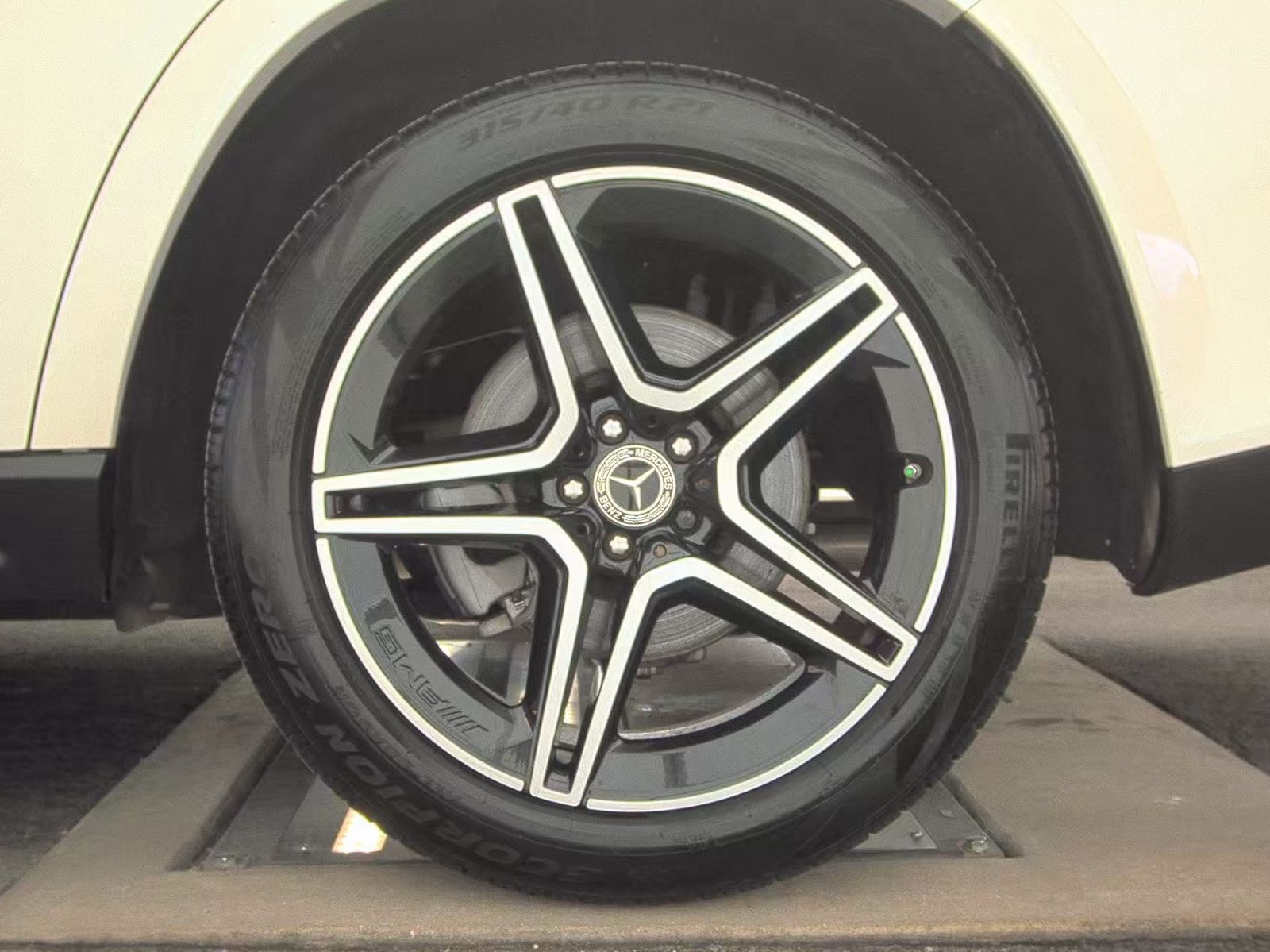 2023 Mercedes-Benz GLS GLS 580 AWD