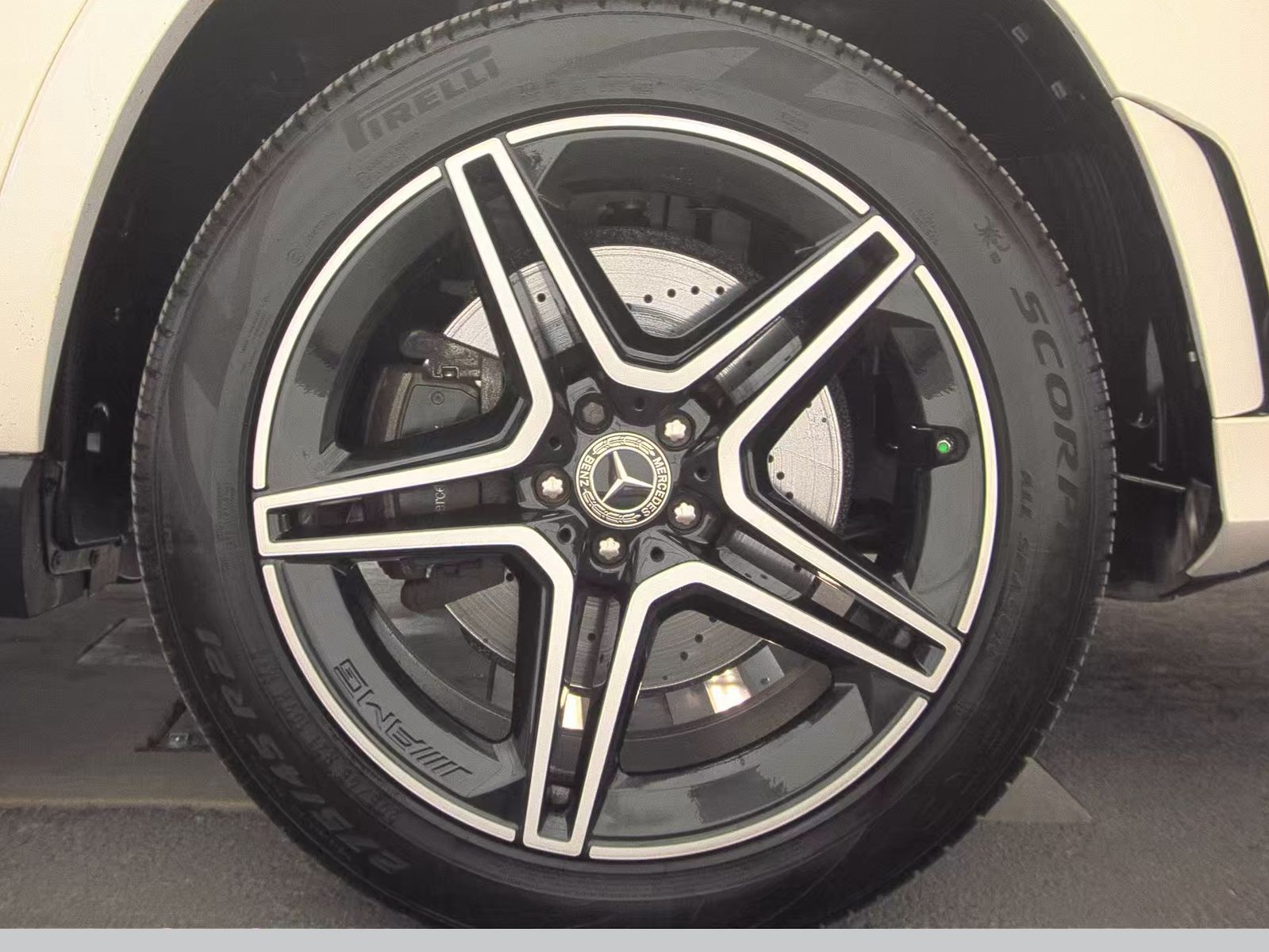 2023 Mercedes-Benz GLS GLS 580 AWD