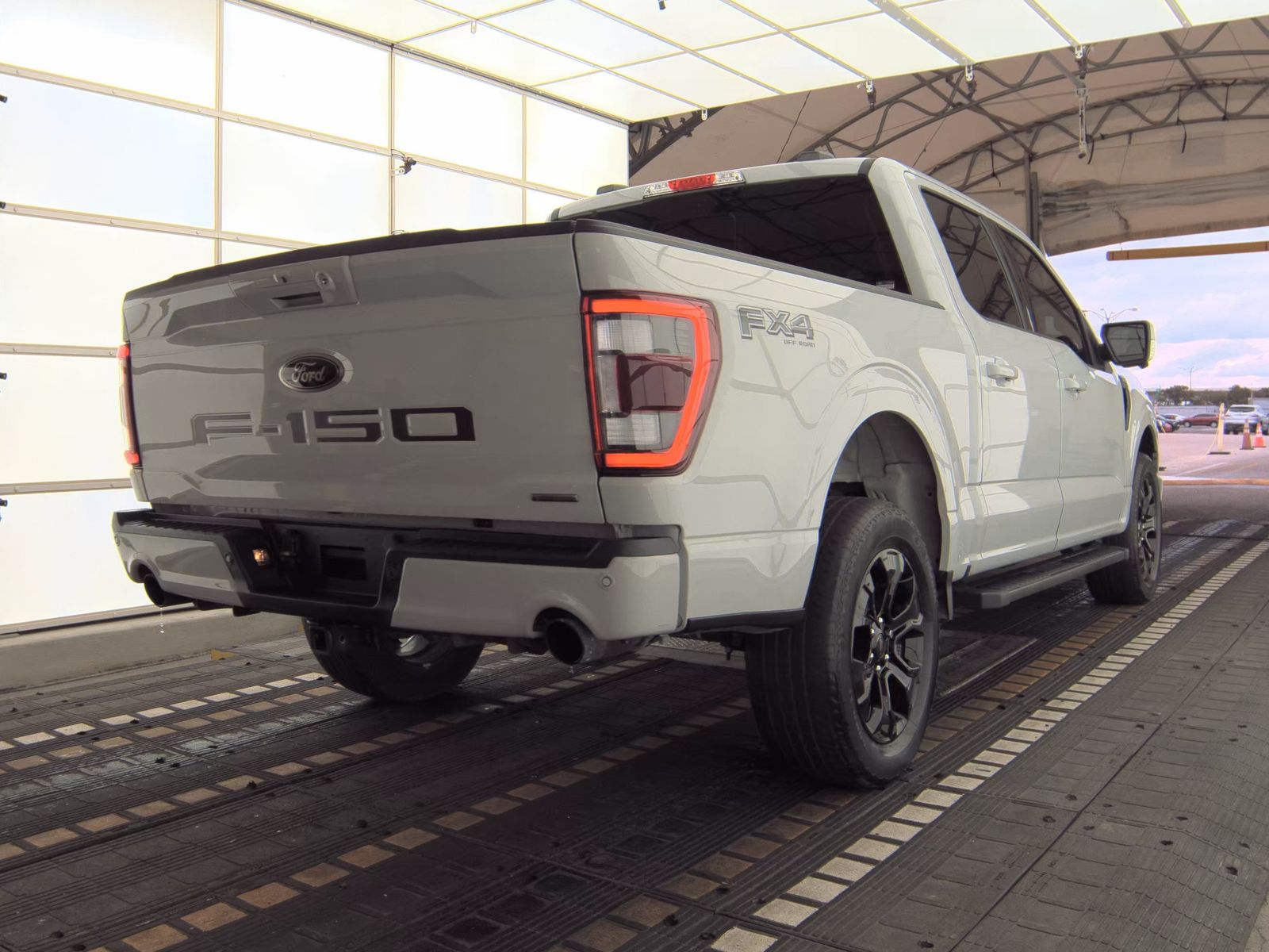 2023 Ford F-150 Lariat AWD