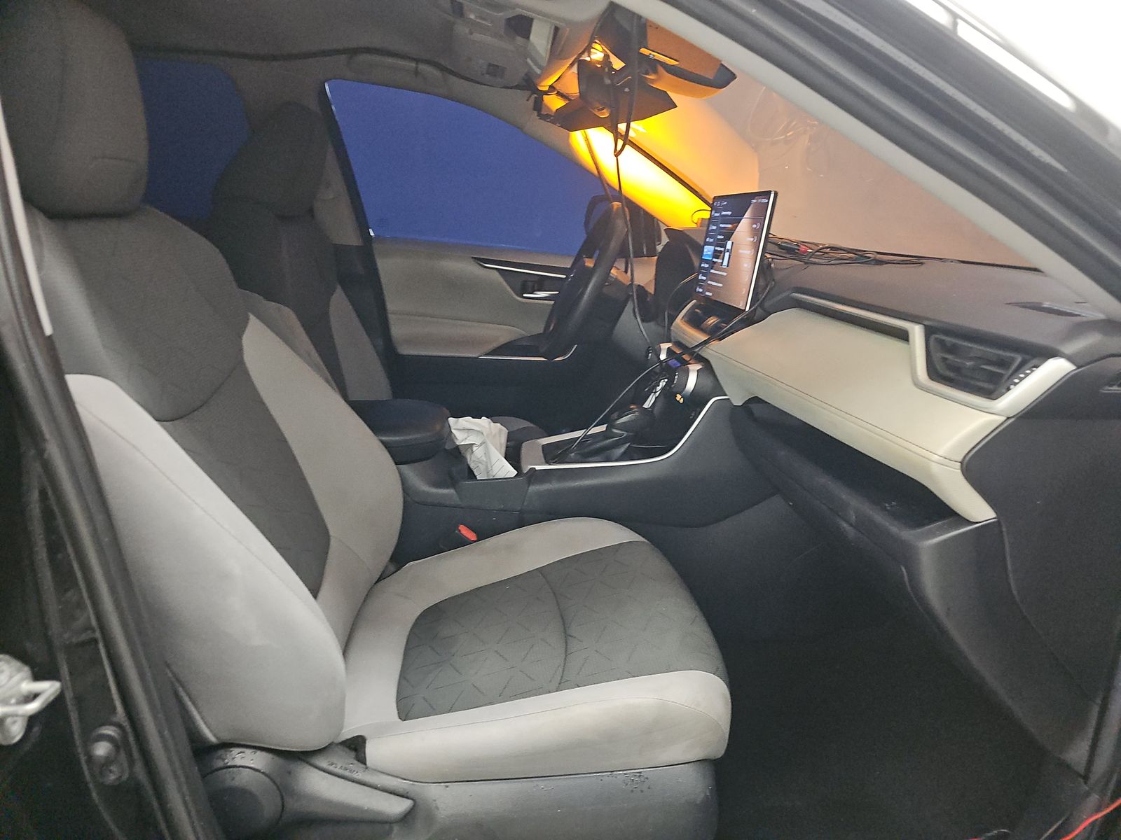 2021 Toyota RAV4 XLE FWD