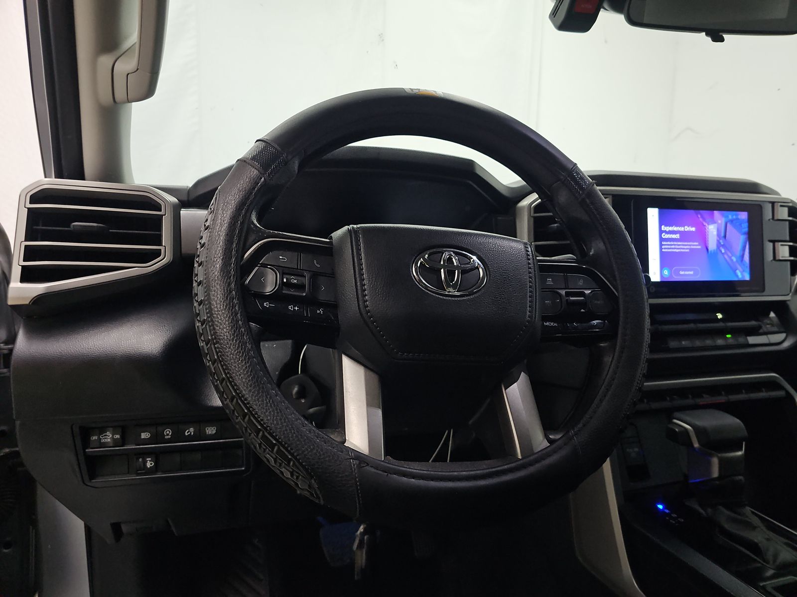 2024 Toyota Tundra SR5 AWD