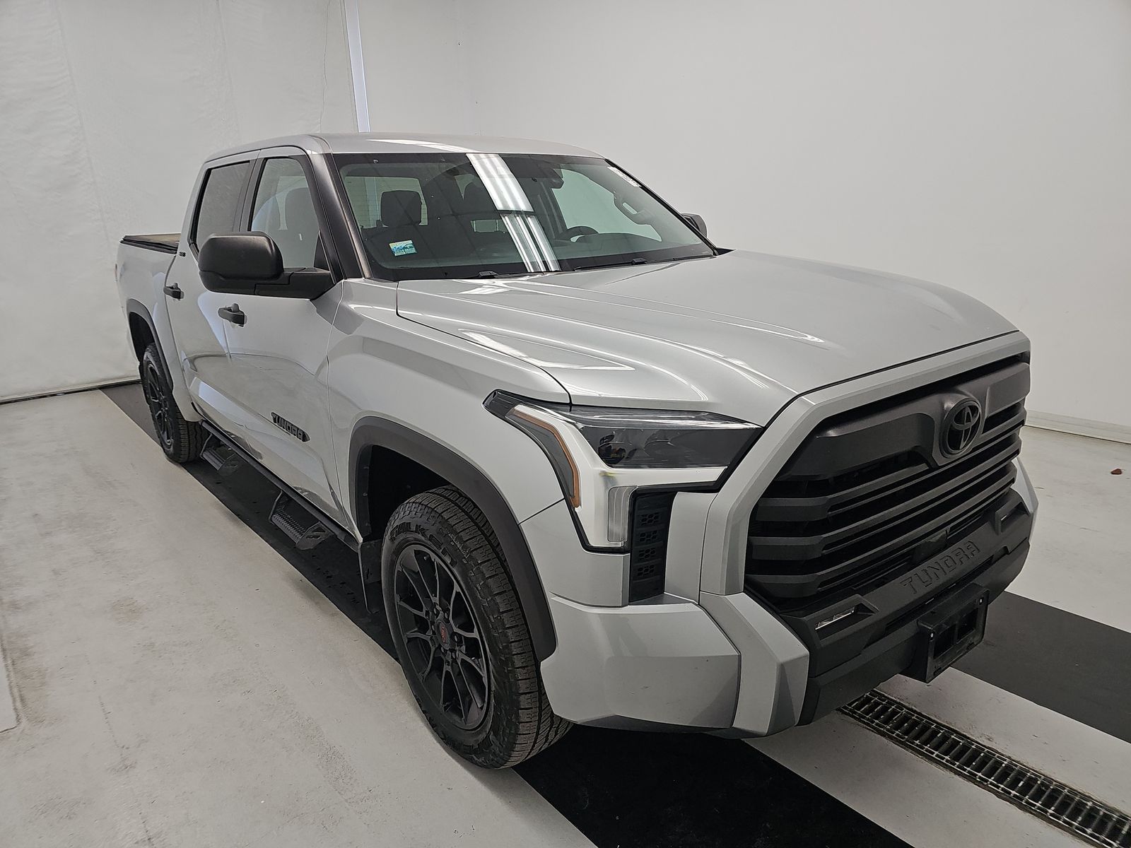 2024 Toyota Tundra SR5 AWD