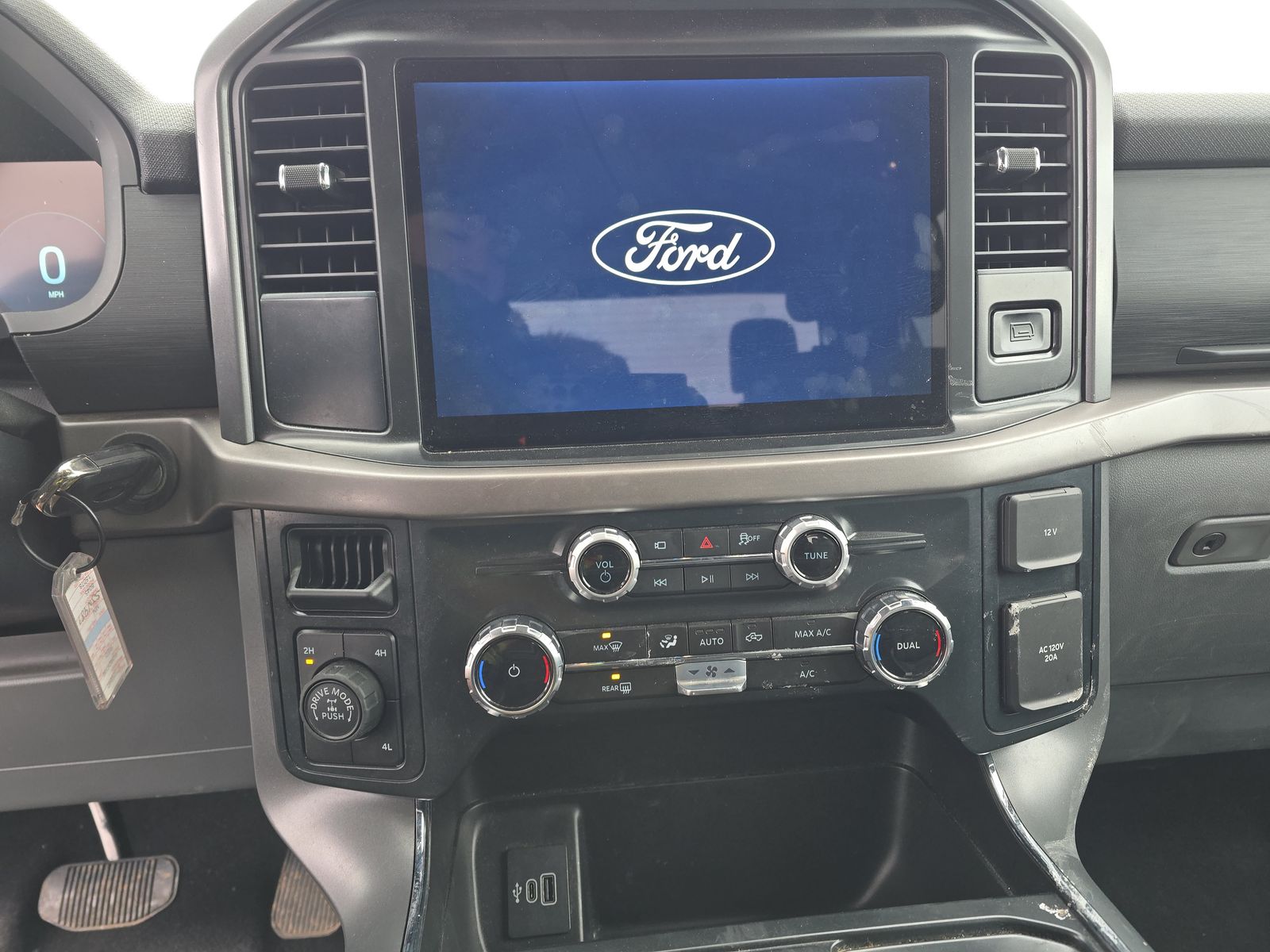 2025 Ford F-150 Hybrid XLT AWD