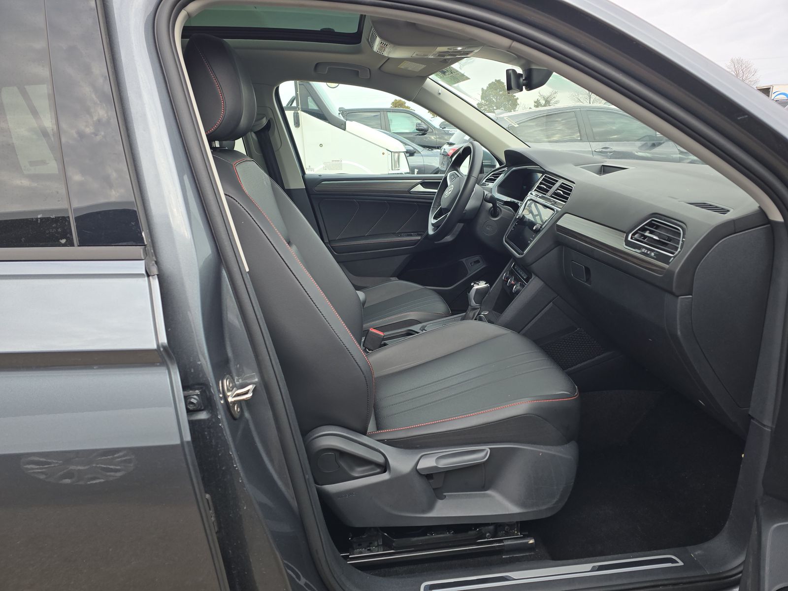 2024 Volkswagen Tiguan 2.0T Wolfsburg Edition FWD