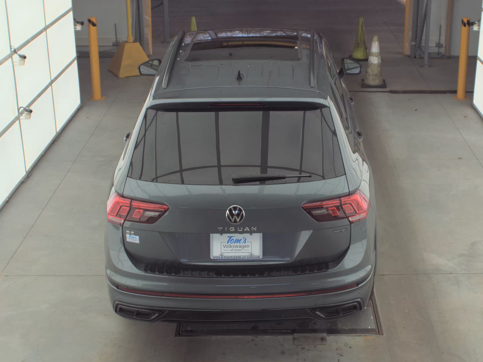 2024 Volkswagen Tiguan 2.0T SE R-Line Black AWD