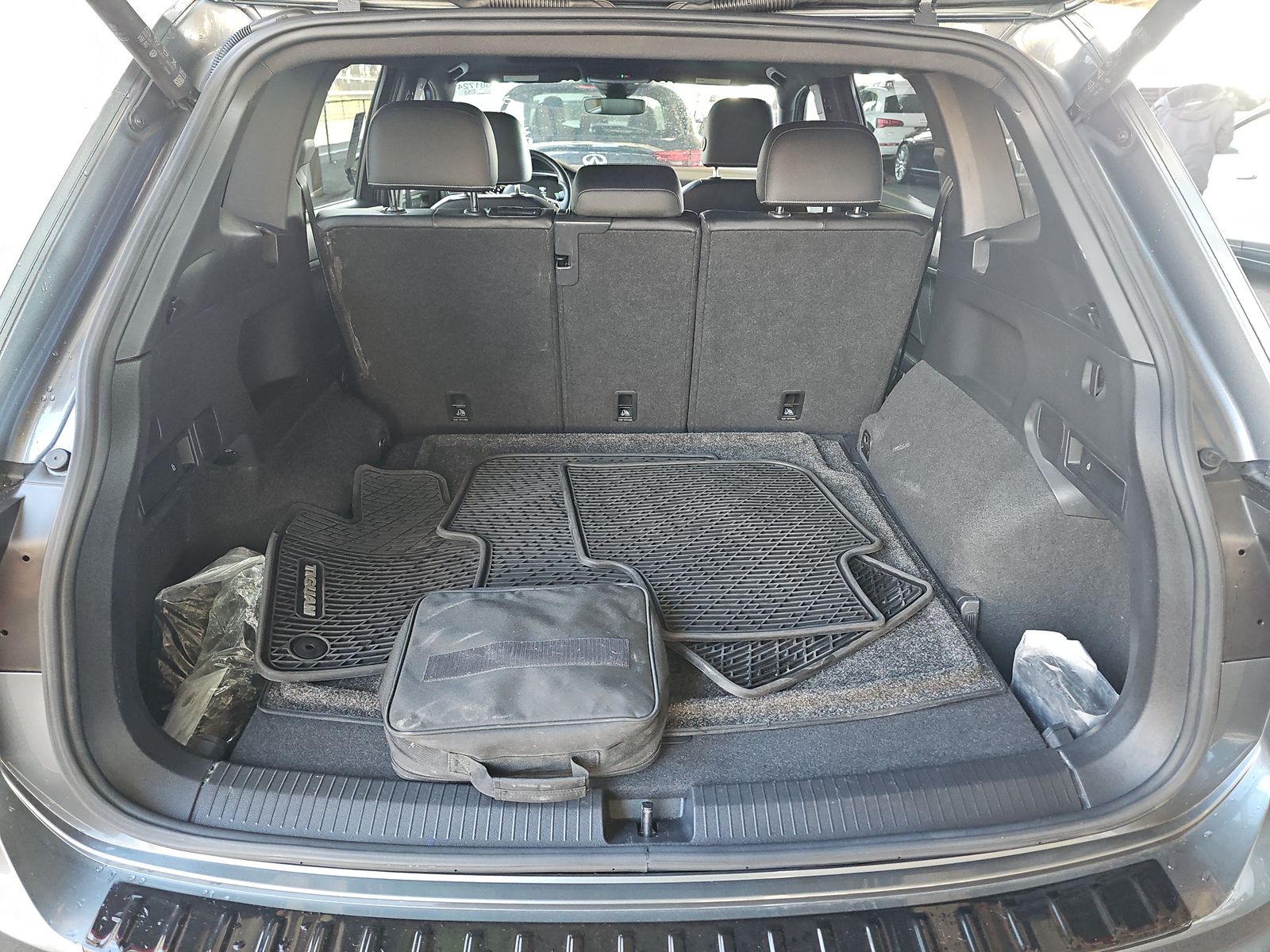 2024 Volkswagen Tiguan 2.0T SE R-Line Black AWD